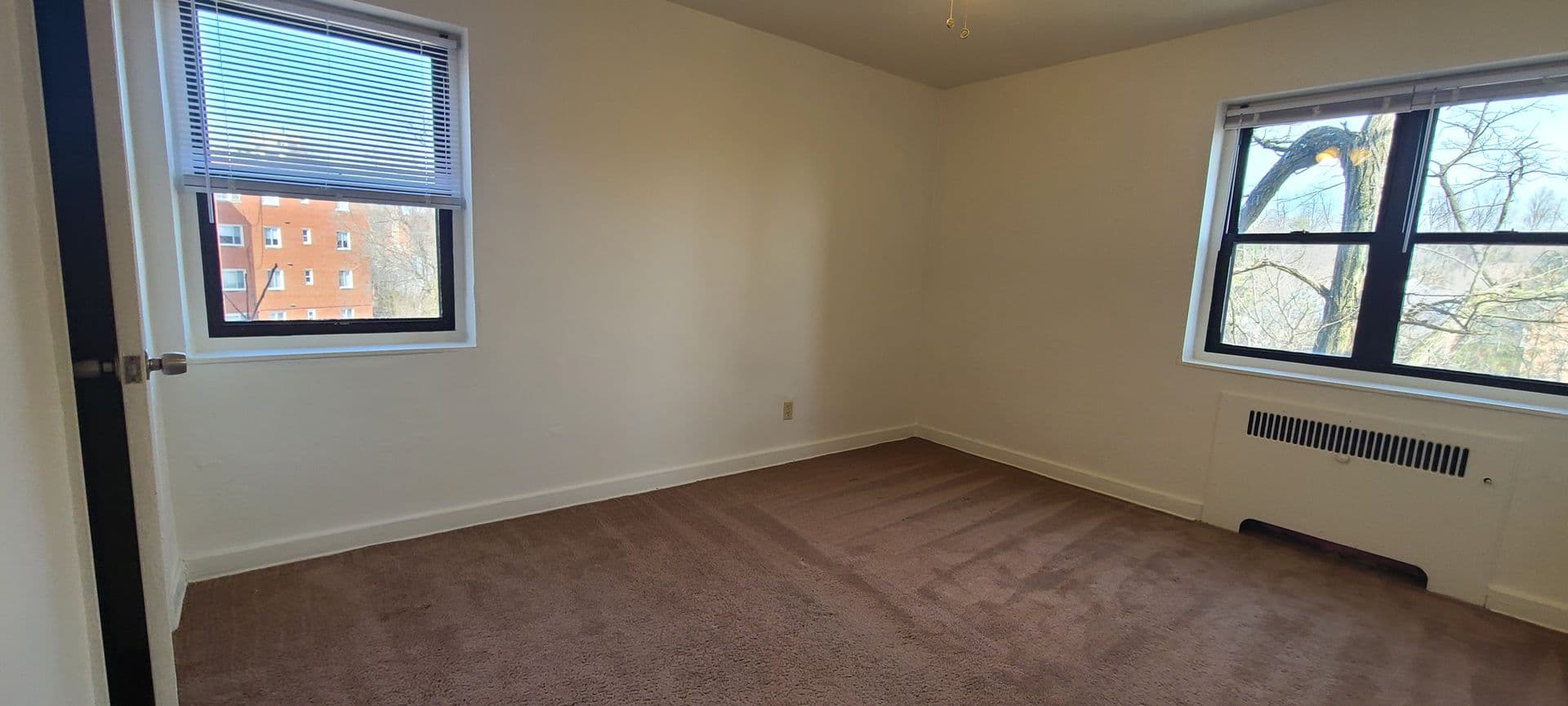Pittsburgh Apartment: 221 Buchanan Place