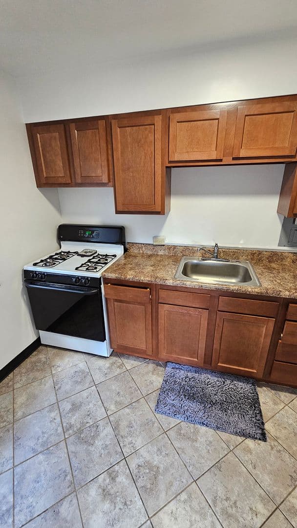 Pittsburgh Apartment: Schenley House and Schenley Annex
