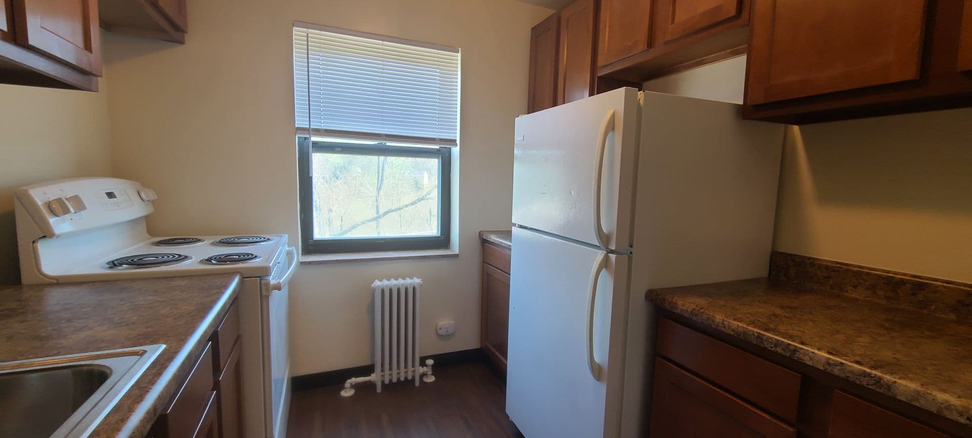 Pittsburgh Apartment: 135 Abbeyville Rd