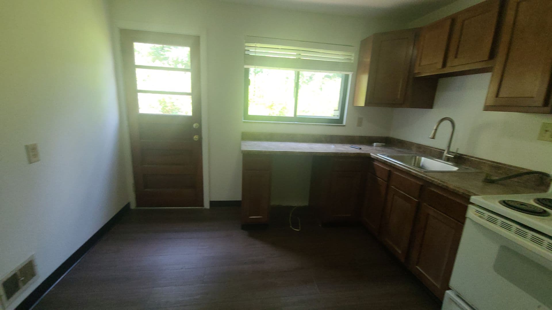 Pittsburgh Apartment: 135 Abbeyville Rd