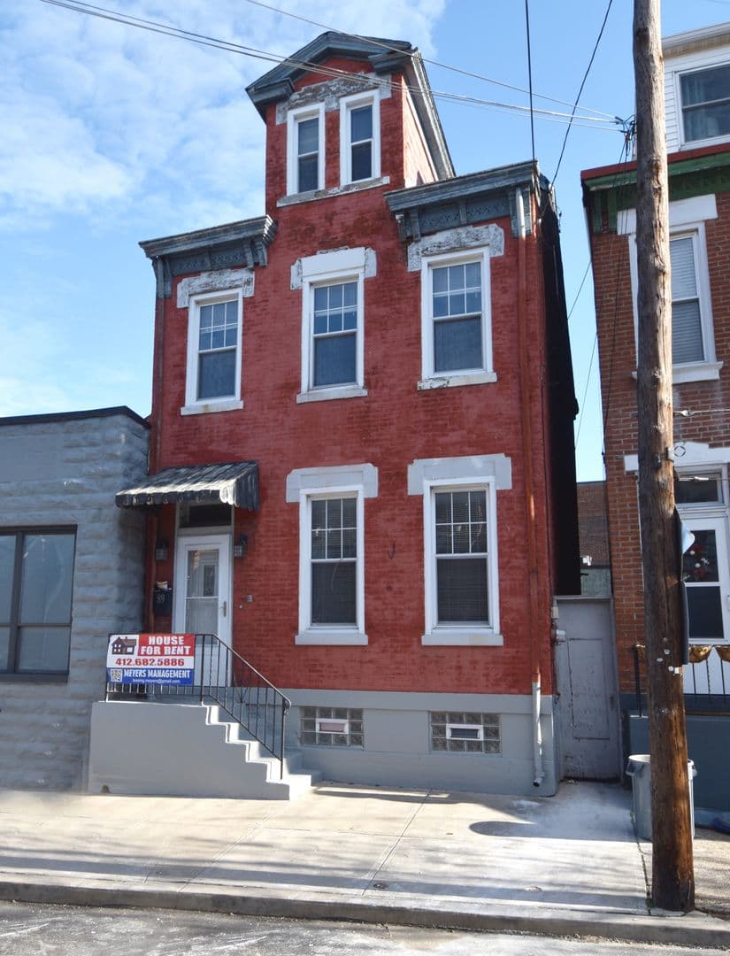 Pittsburgh Apartment: 1823 Penn Ave