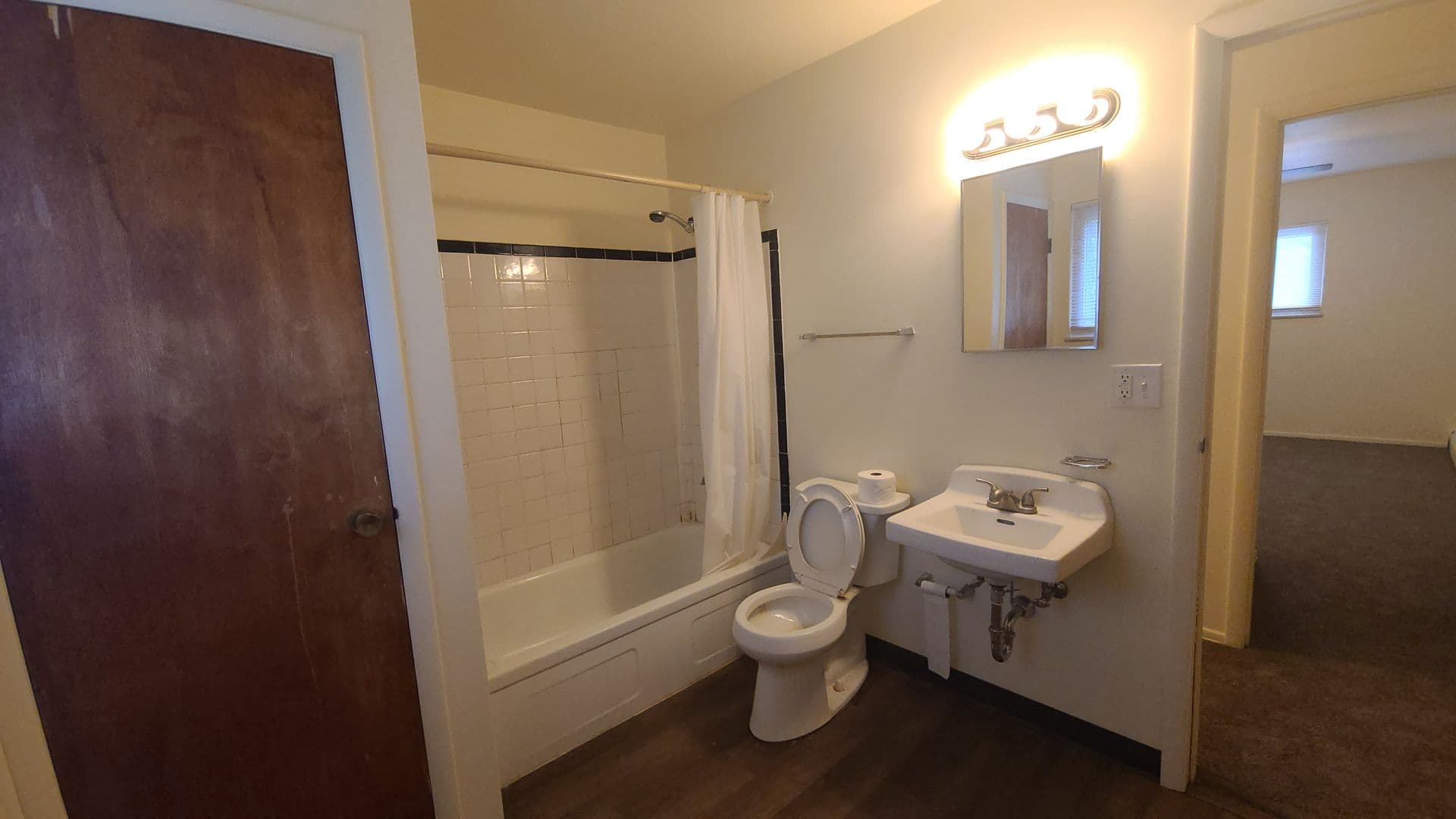 Pittsburgh Apartment: 3999 Canal Street