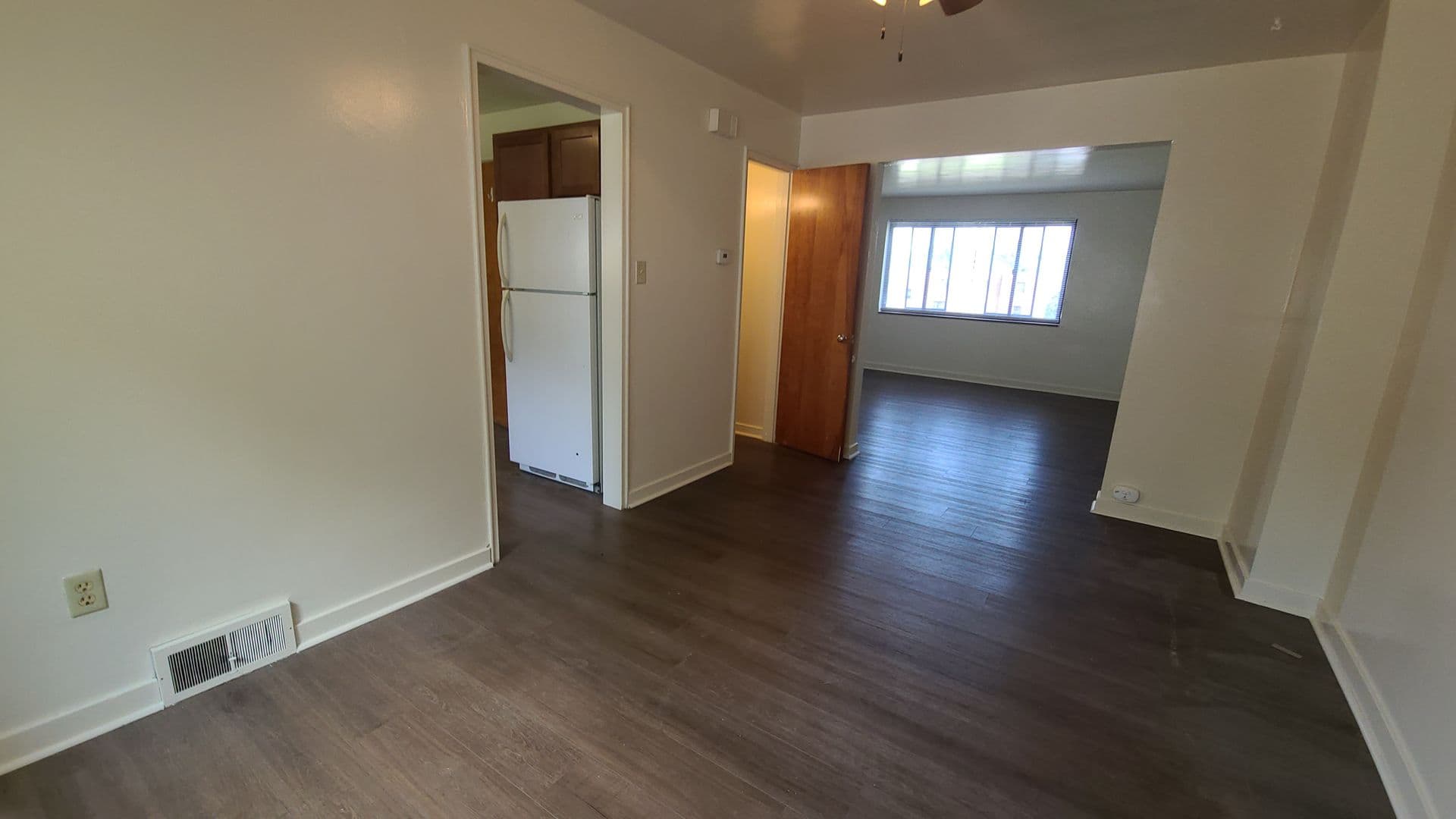 Pittsburgh Apartment: 135 Abbeyville Rd