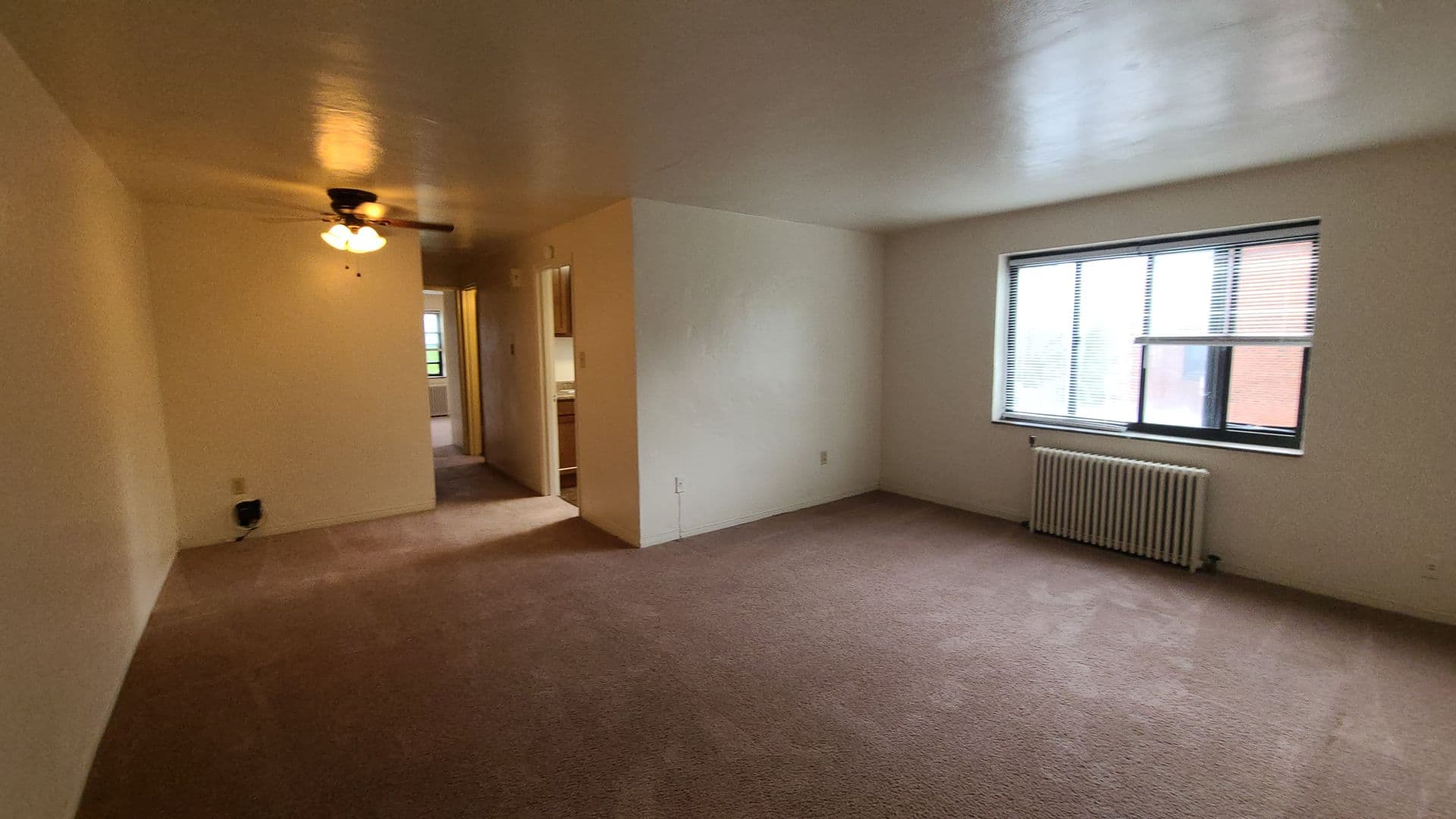 Pittsburgh Apartment: 135 Abbeyville Rd
