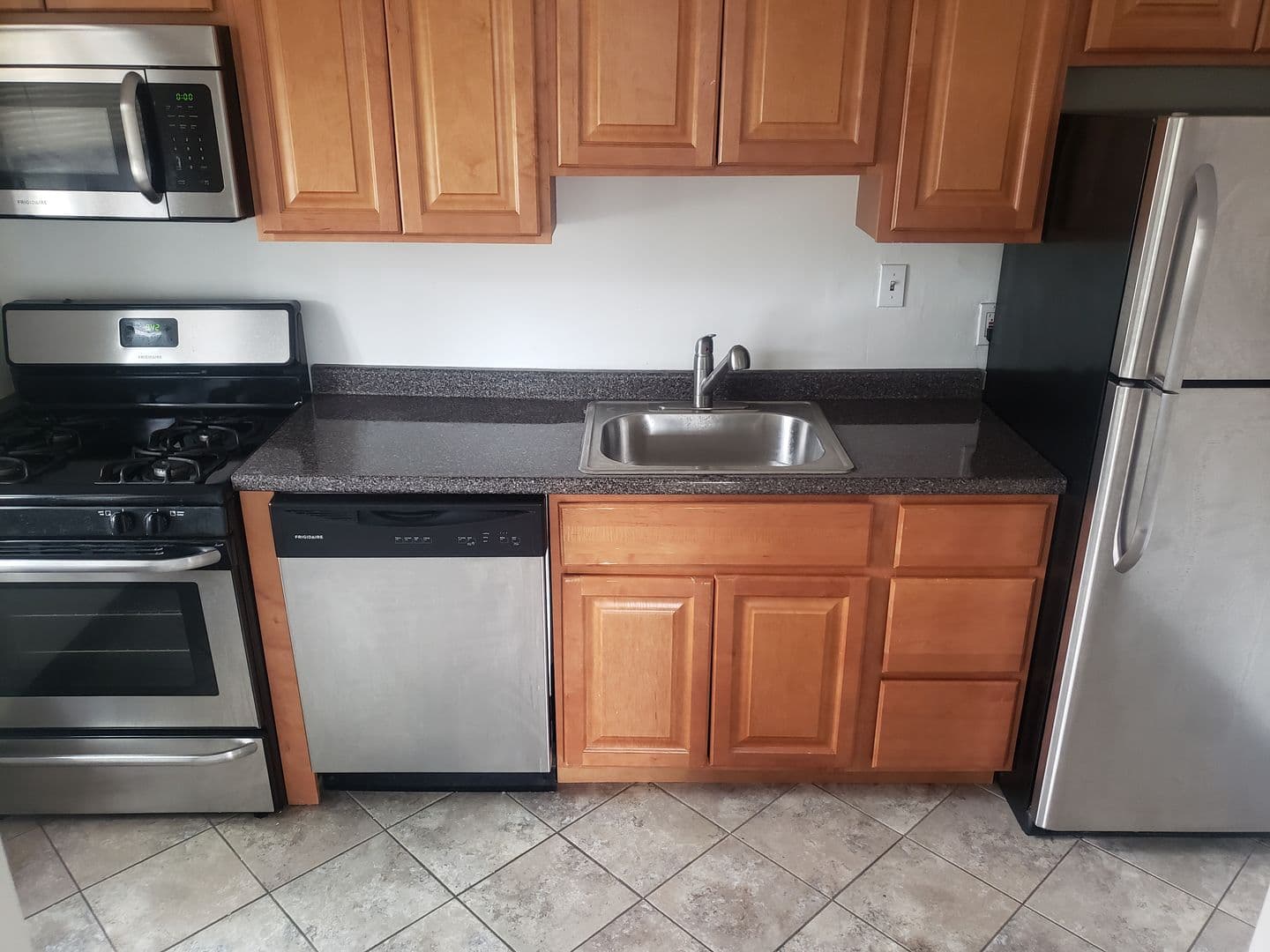 Pittsburgh Apartment: Schenley House and Schenley Annex