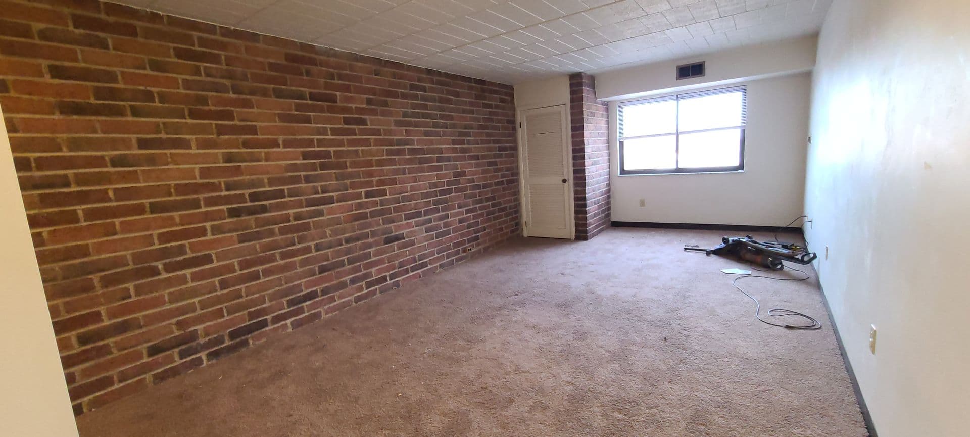 Pittsburgh Apartment: 10 N. Meadowcroft Ave