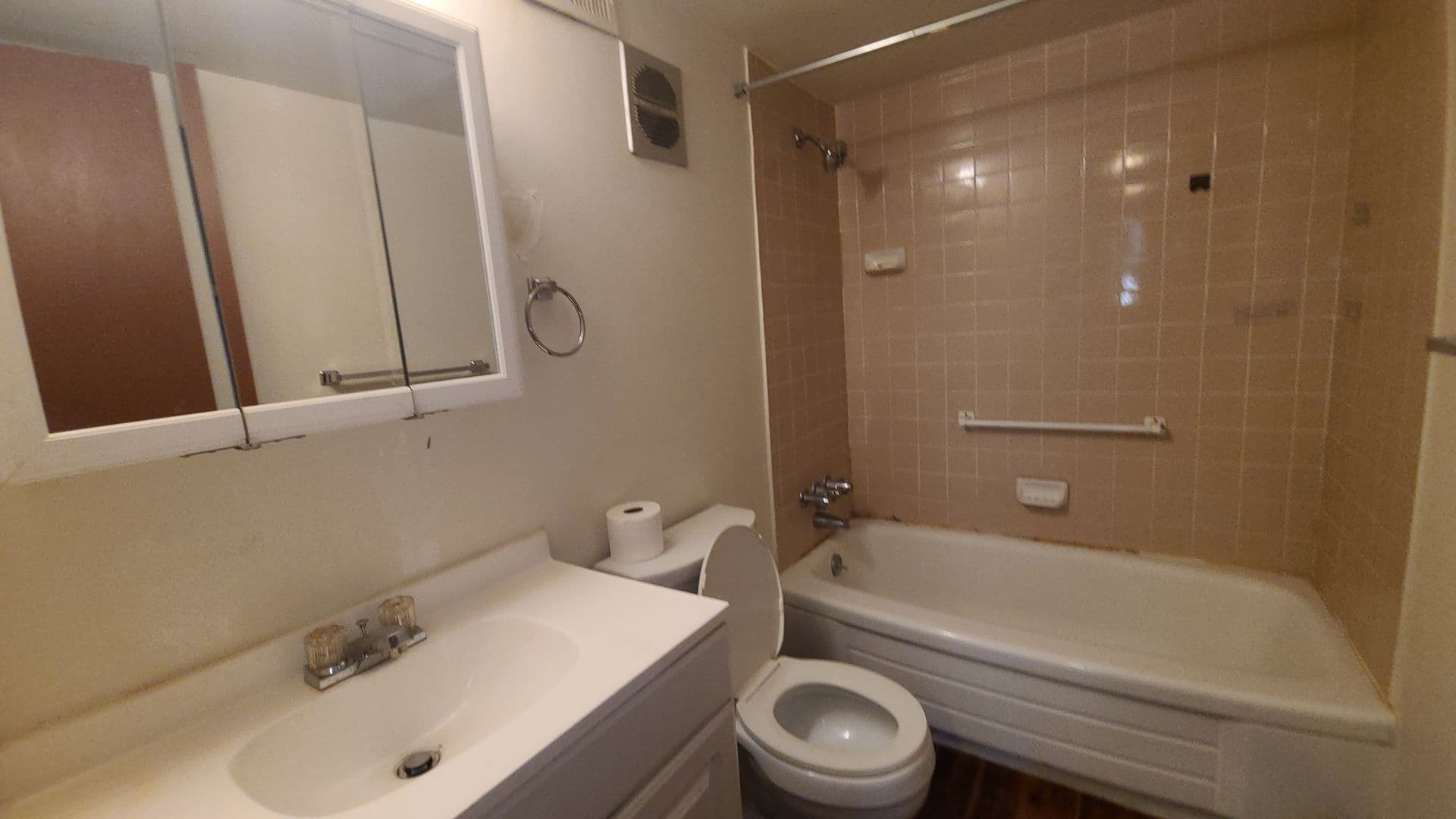 Carnegie Apartment: 101 Governors Lane