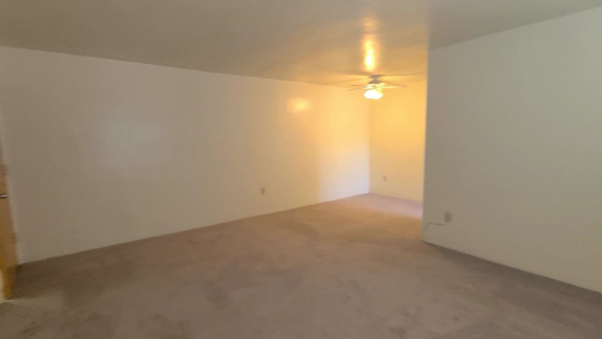 Pittsburgh Apartment: 135 Abbeyville Rd
