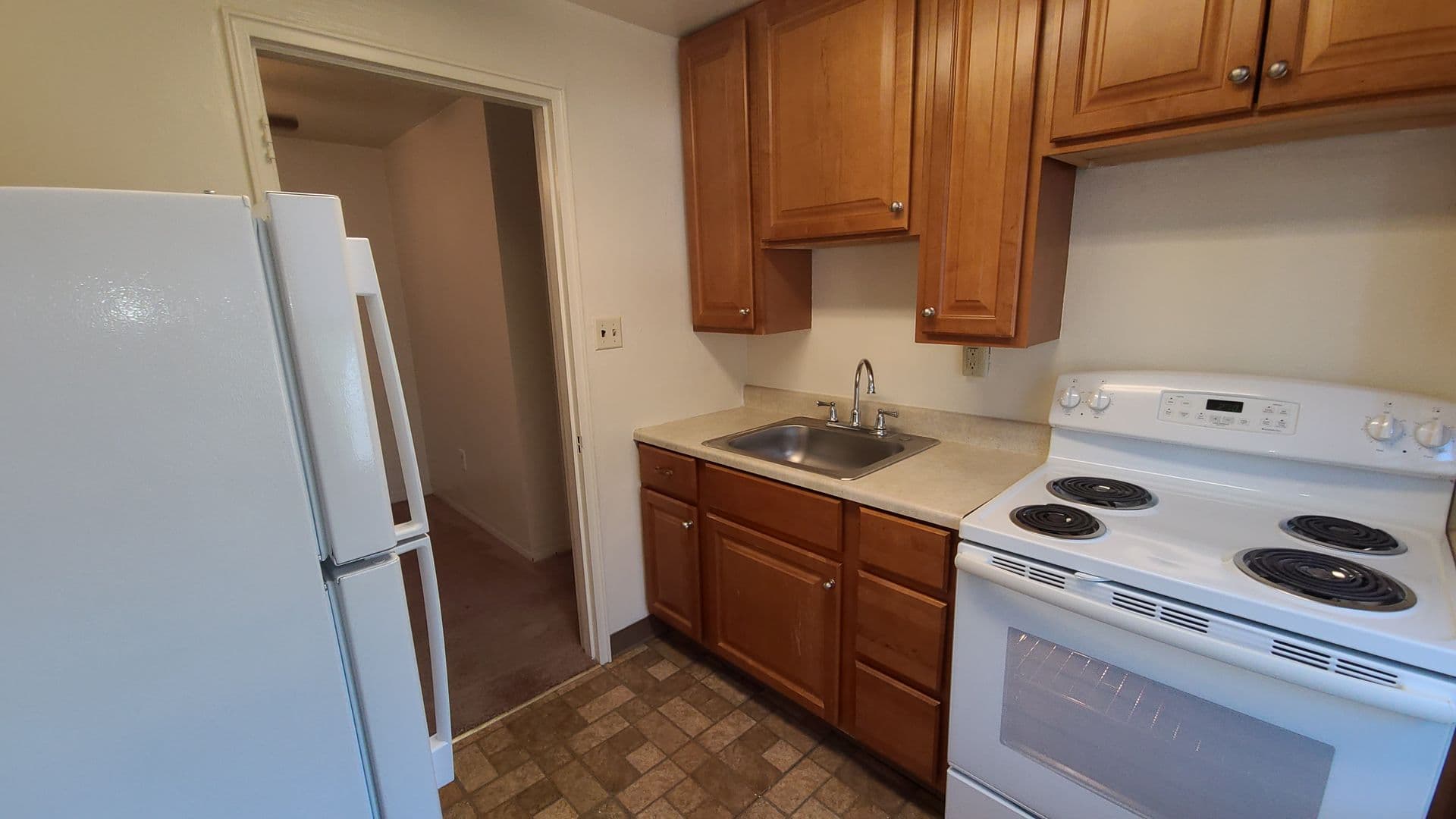 Pittsburgh Apartment: 135 Abbeyville Rd