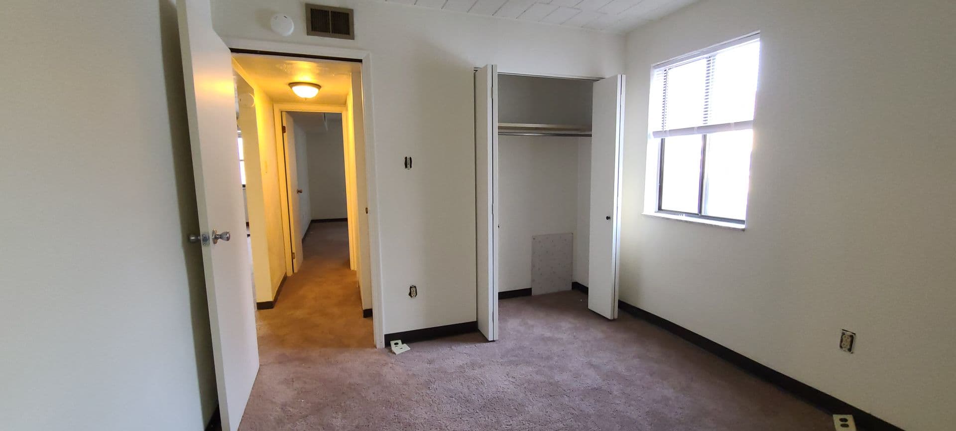 Pittsburgh Apartment: 10 N. Meadowcroft Ave