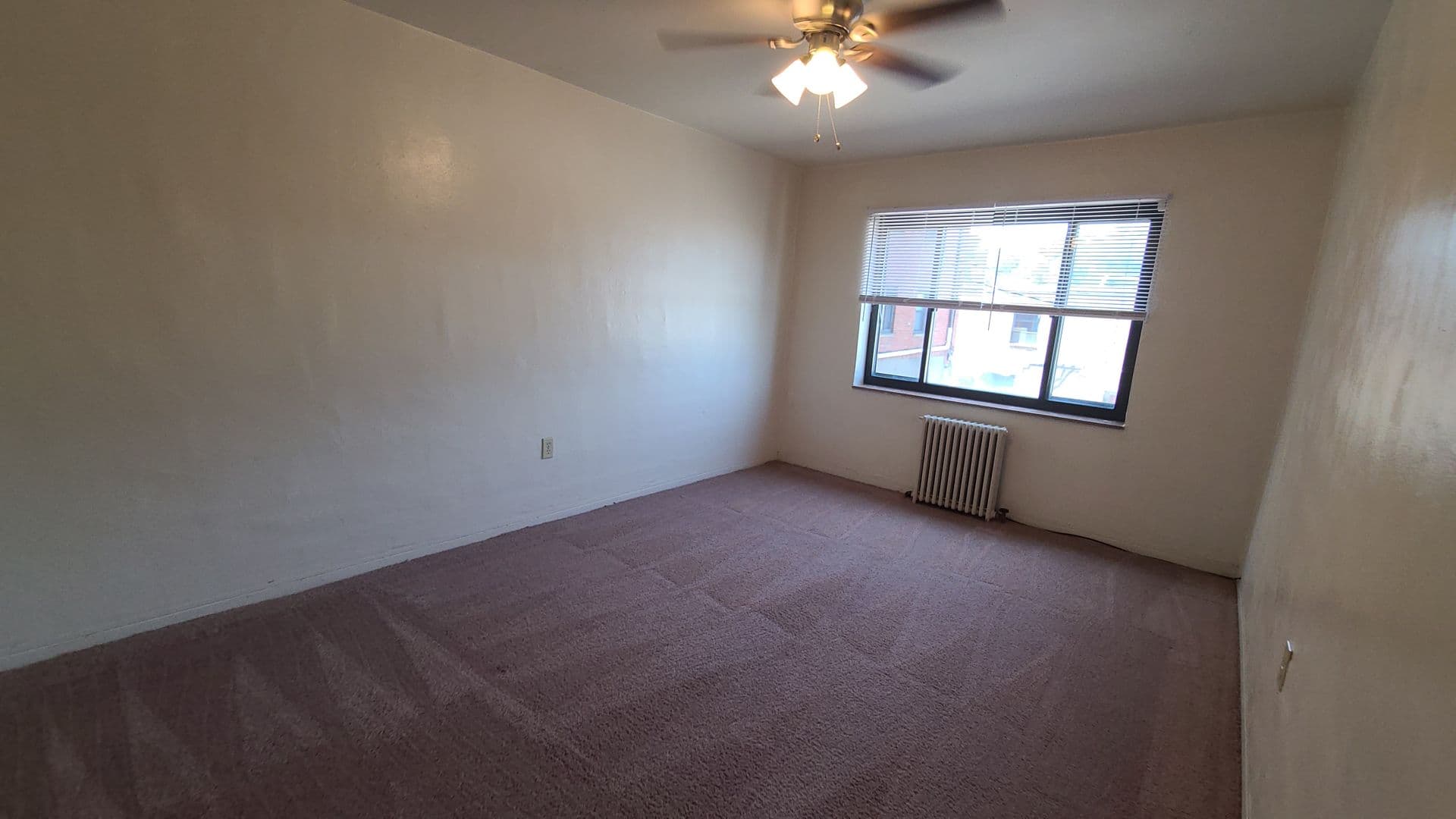 Pittsburgh Apartment: 135 Abbeyville Rd