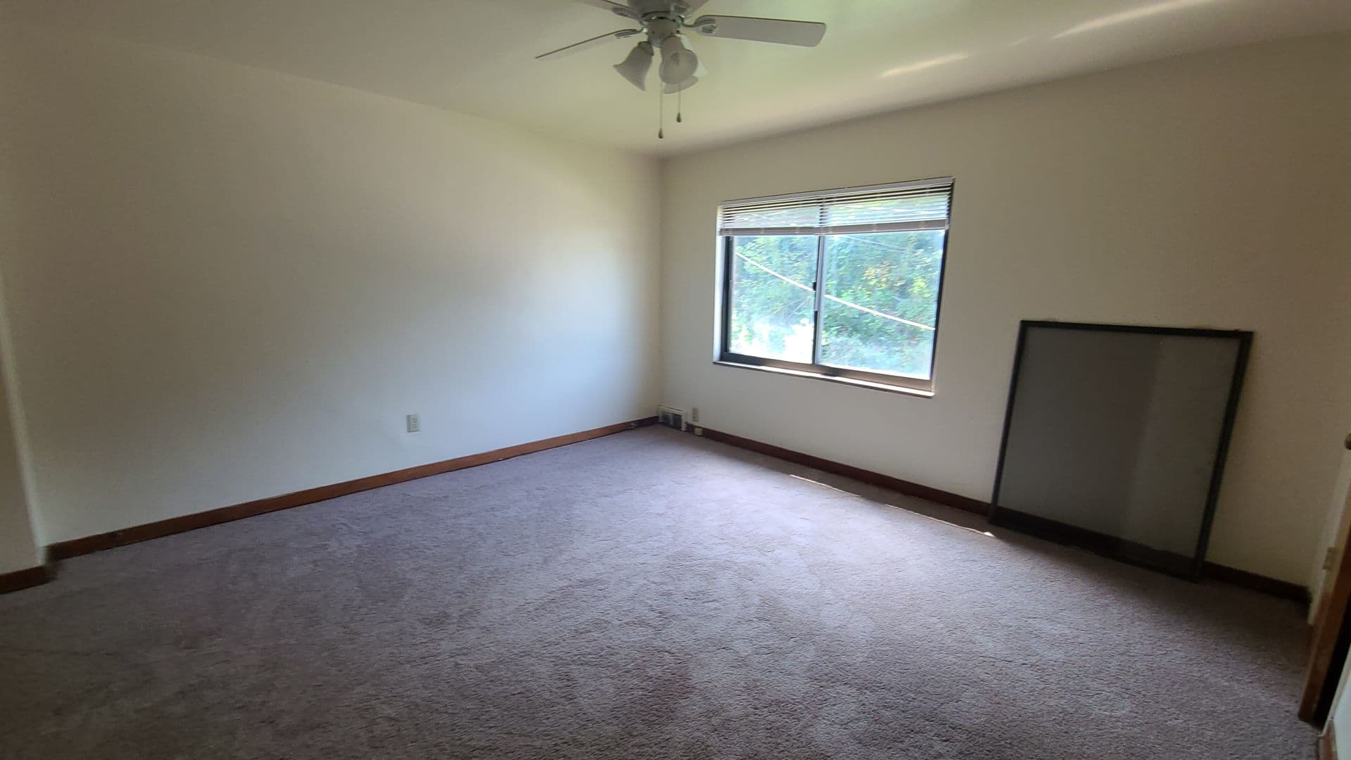Pittsburgh Apartment: 135 Abbeyville Rd
