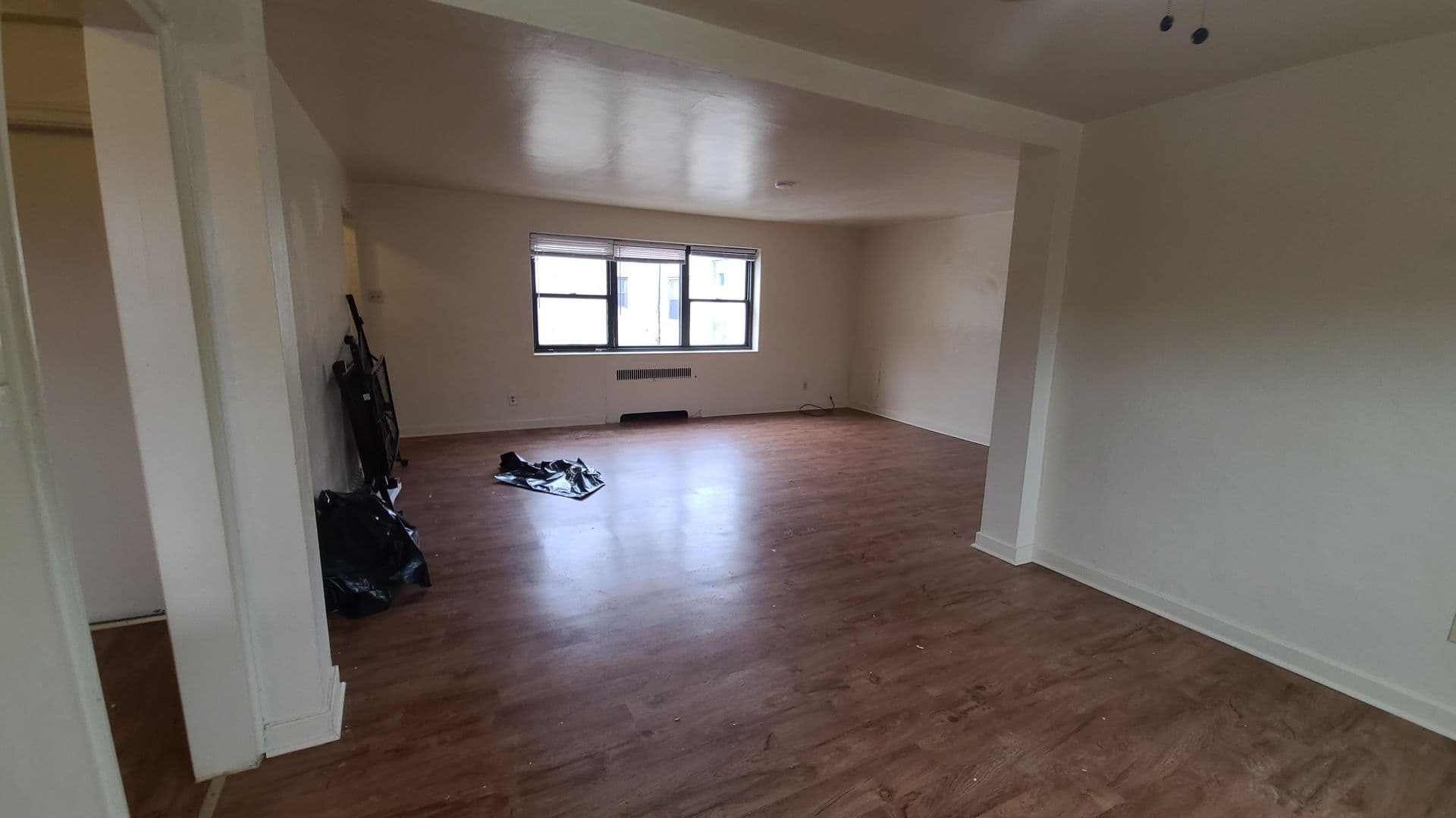 Pittsburgh Apartment: 221 Buchanan Place