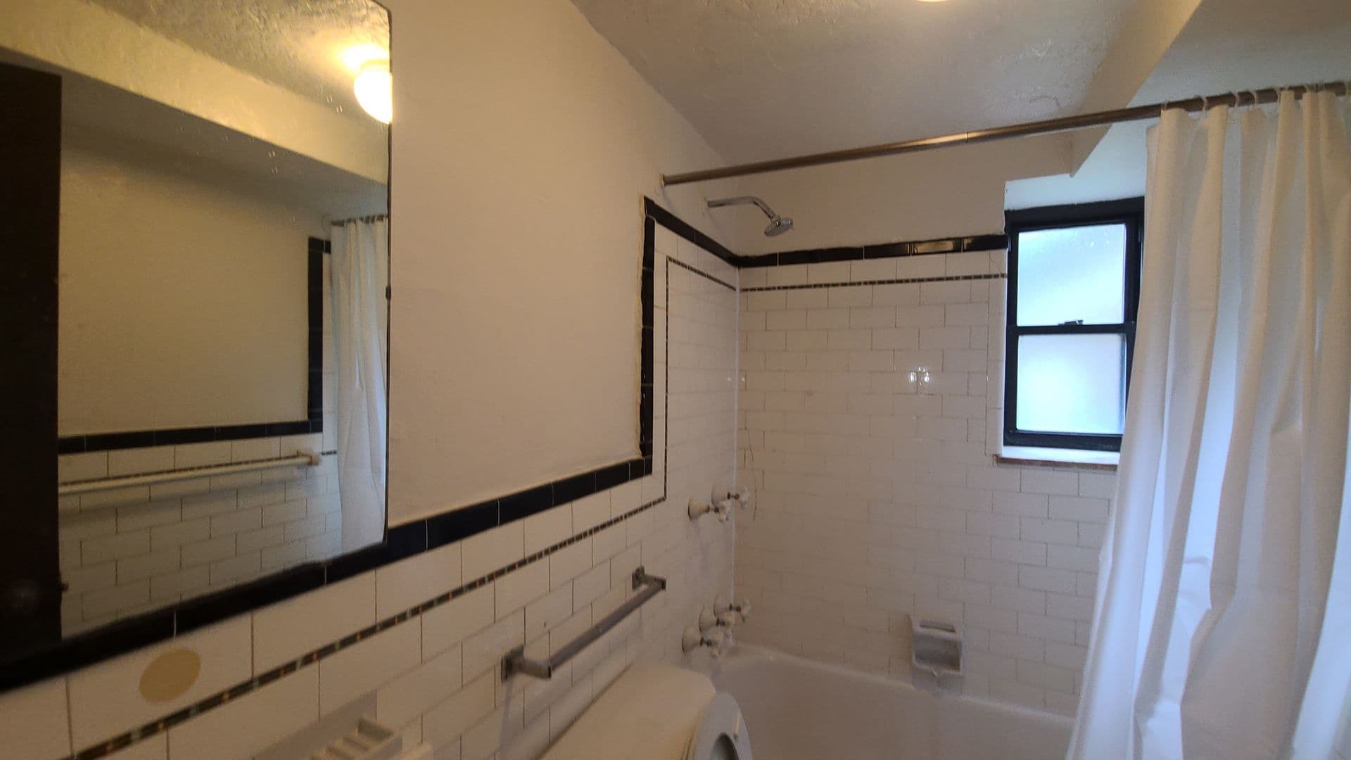 Pittsburgh Apartment: 321 Beverly Road