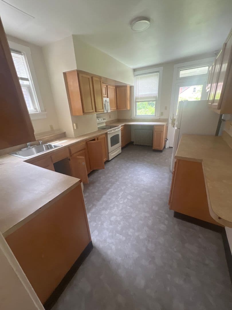 Pittsburgh Apartment: 1823 Penn Ave