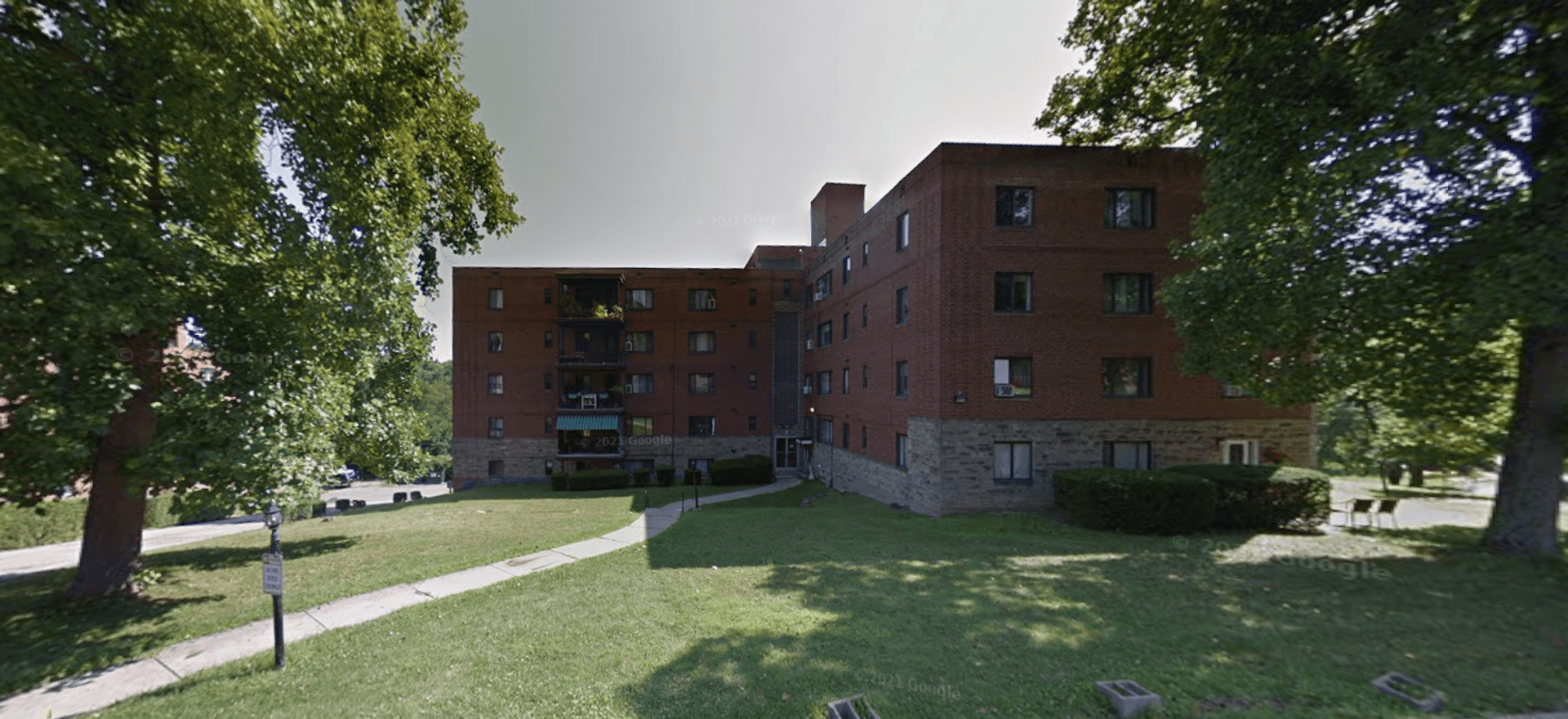 Pittsburgh Apartment: 135 Abbeyville Rd