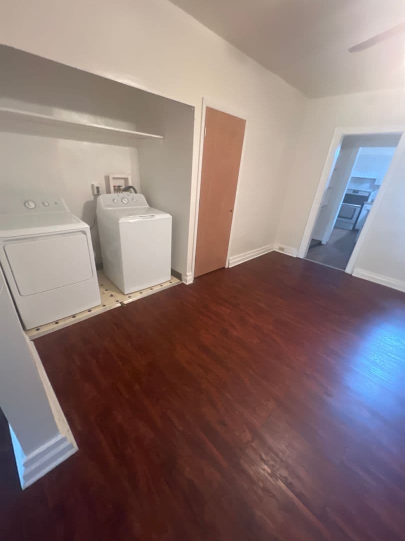 Pittsburgh Apartment: 1823 Penn Ave