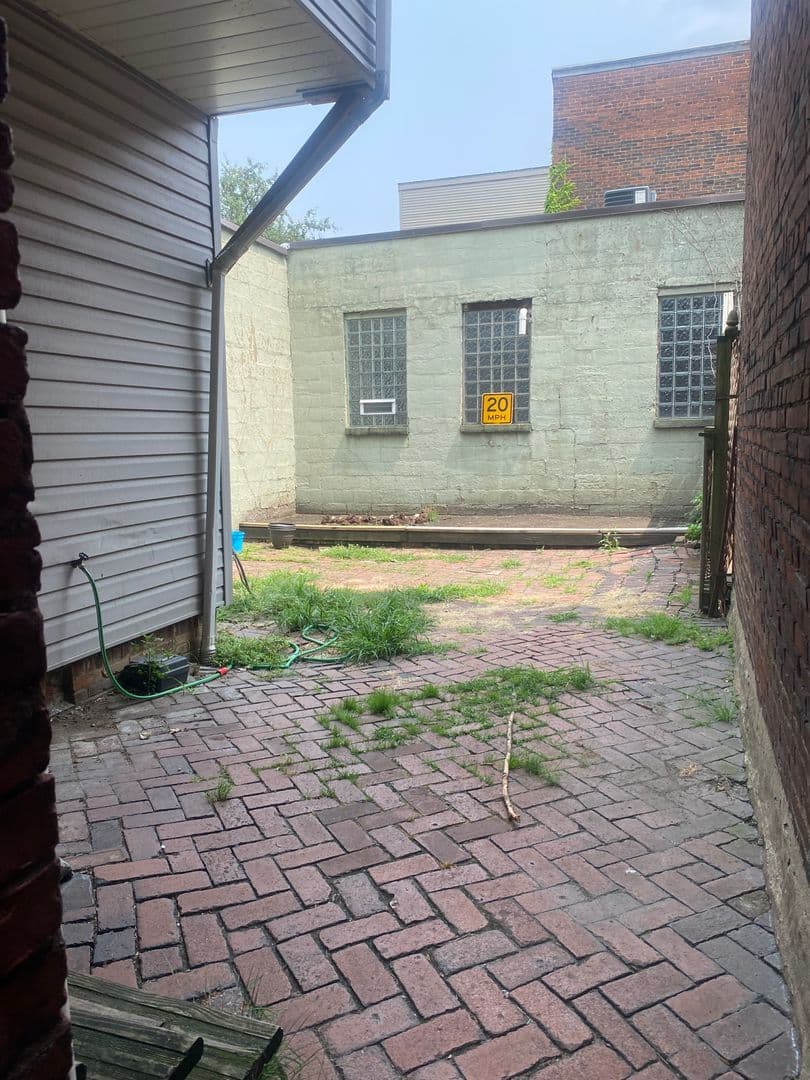 Pittsburgh Apartment: 1823 Penn Ave