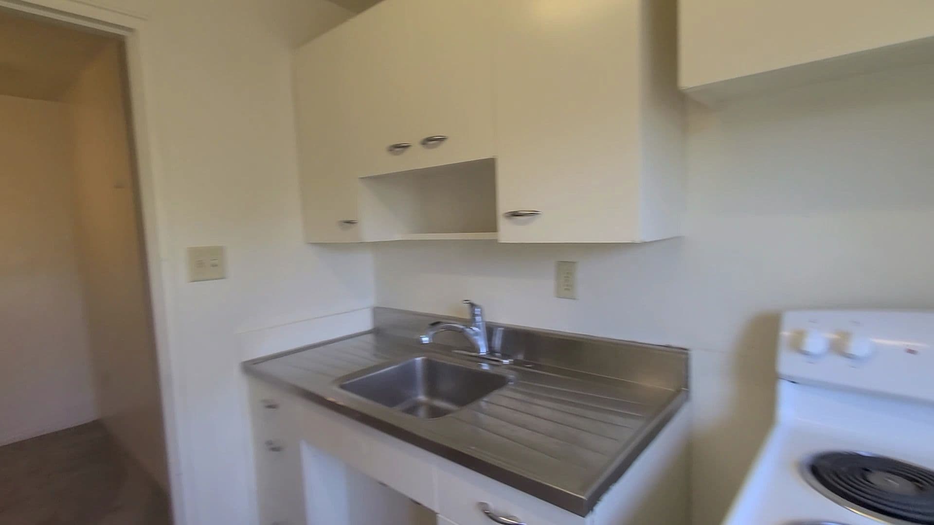 Pittsburgh Apartment: 135 Abbeyville Rd