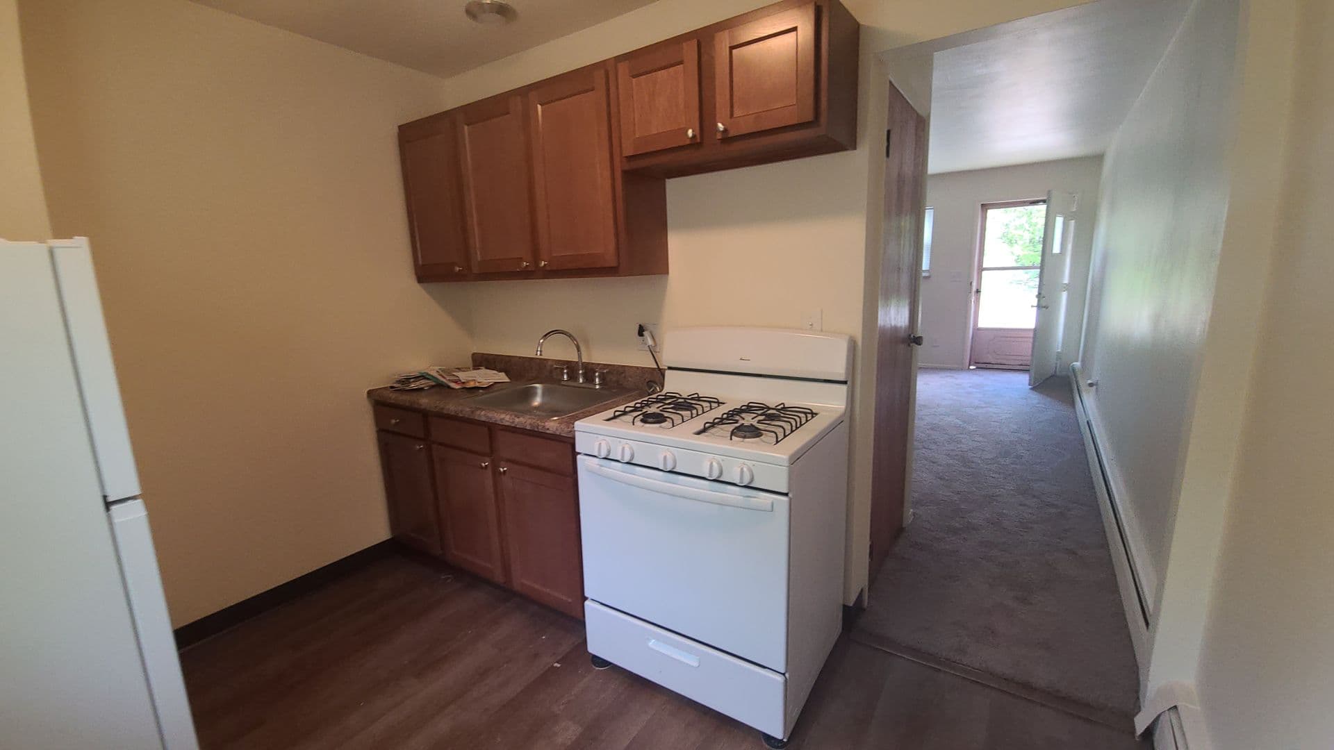 Pittsburgh Apartment: 3999 Canal Street