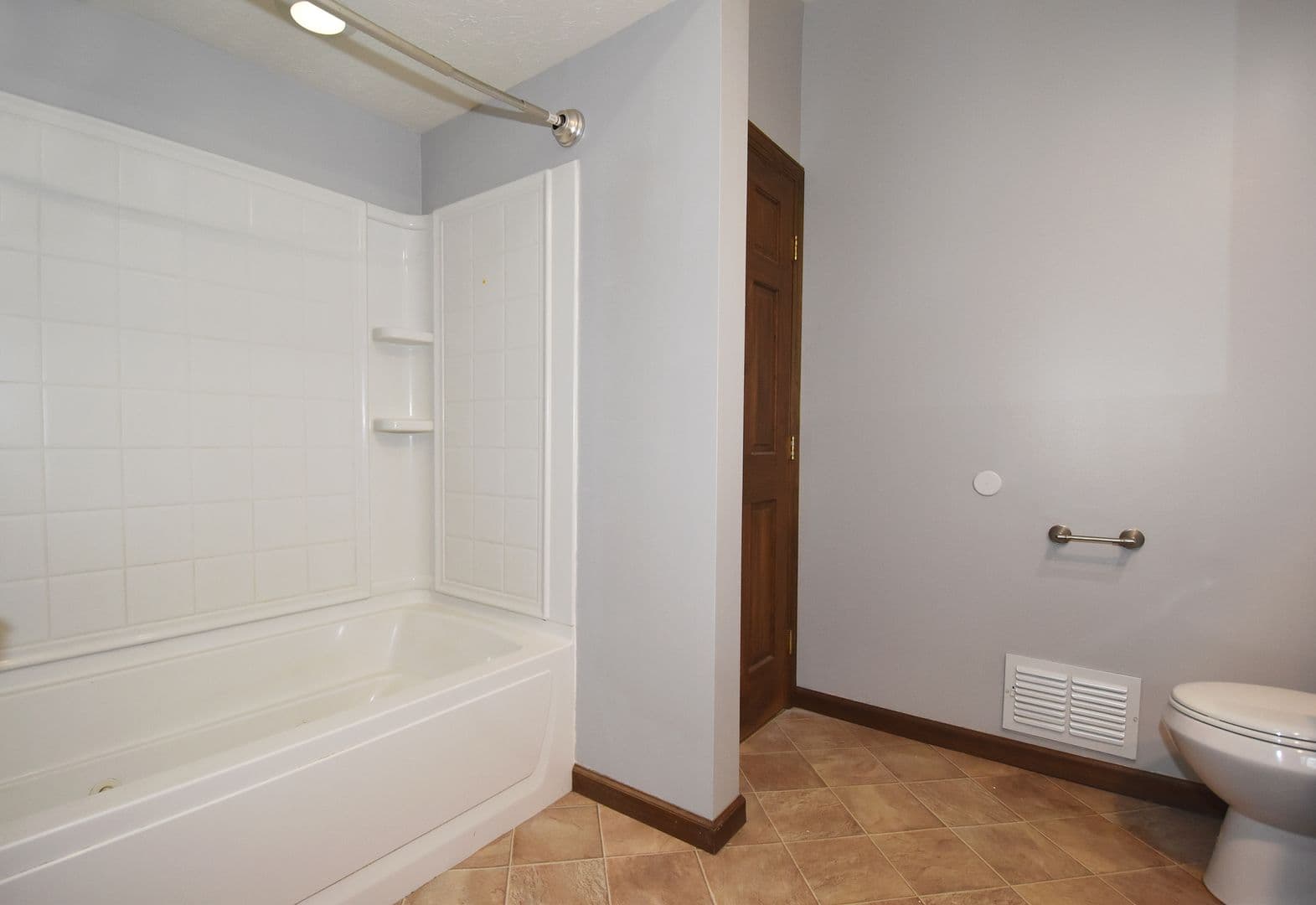 Pittsburgh Apartment: 1823 Penn Ave