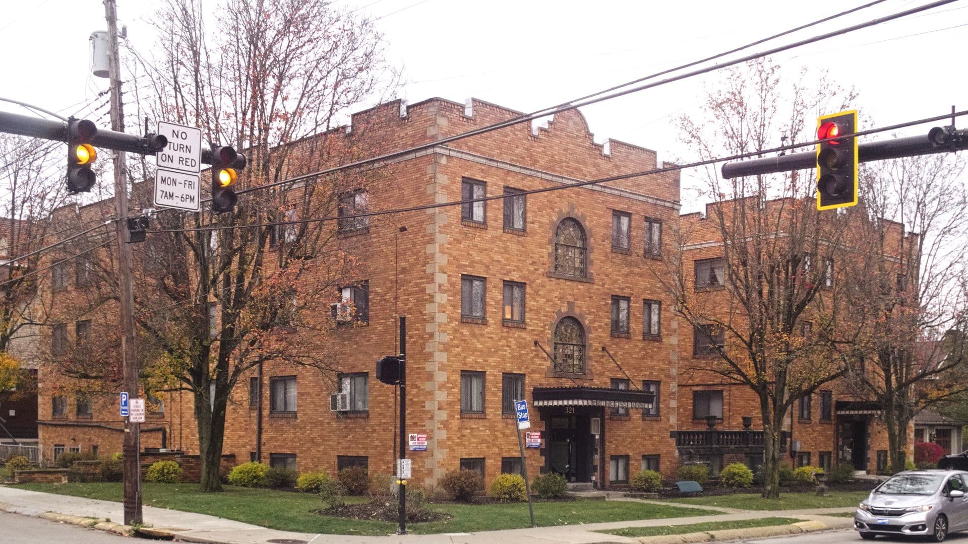 Pittsburgh Apartment: 321 Beverly Road