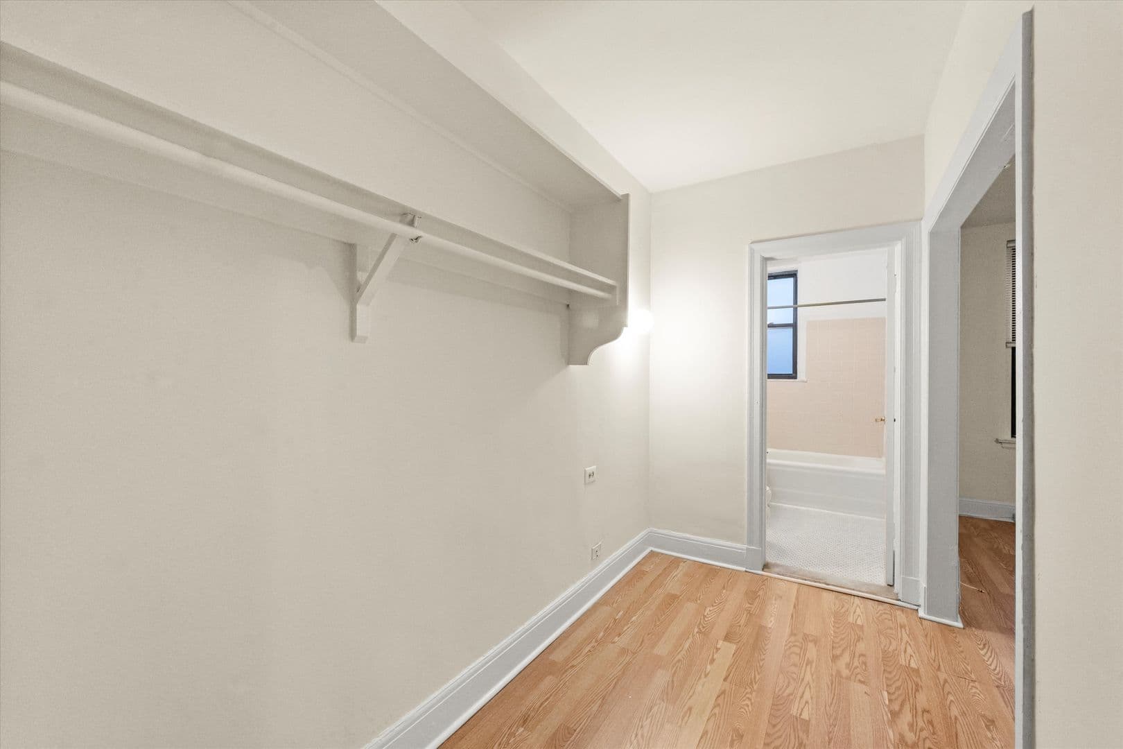 Chicago Apartment: 2779 N. Milwaukee
