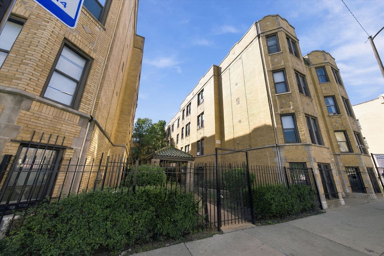 Chicago Apartment: 1530-42 N. Kedzie
