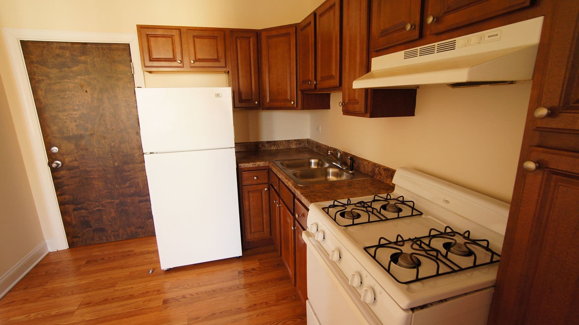 Chicago Apartment: 2600 N. Kimball