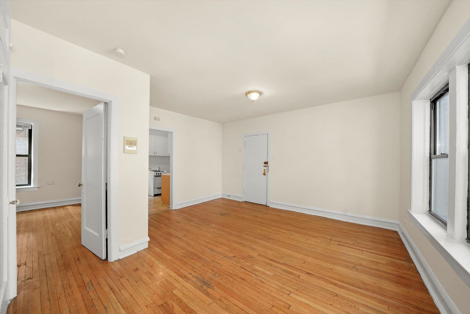 Chicago Apartment: 2700-14 N. Spaulding
