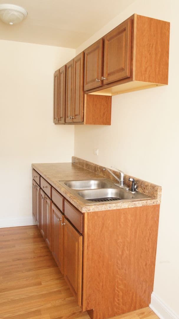 Chicago Apartment: 2600 N. Kimball
