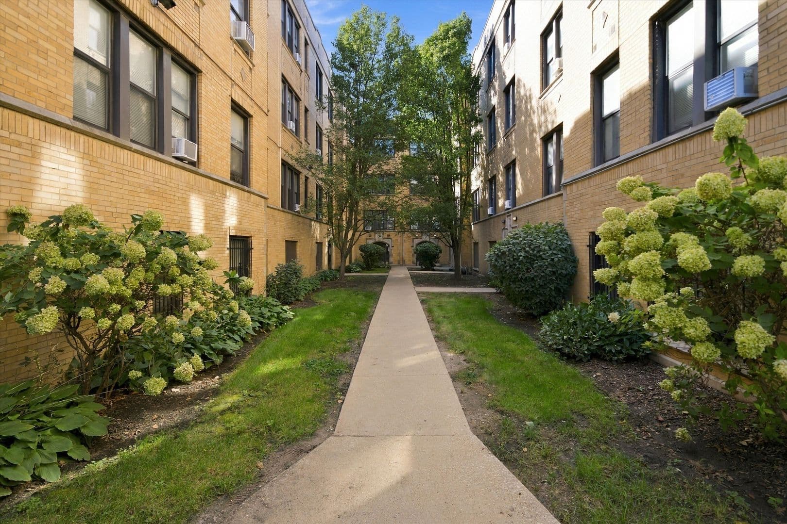 Chicago Apartment: 1530-42 N. Kedzie