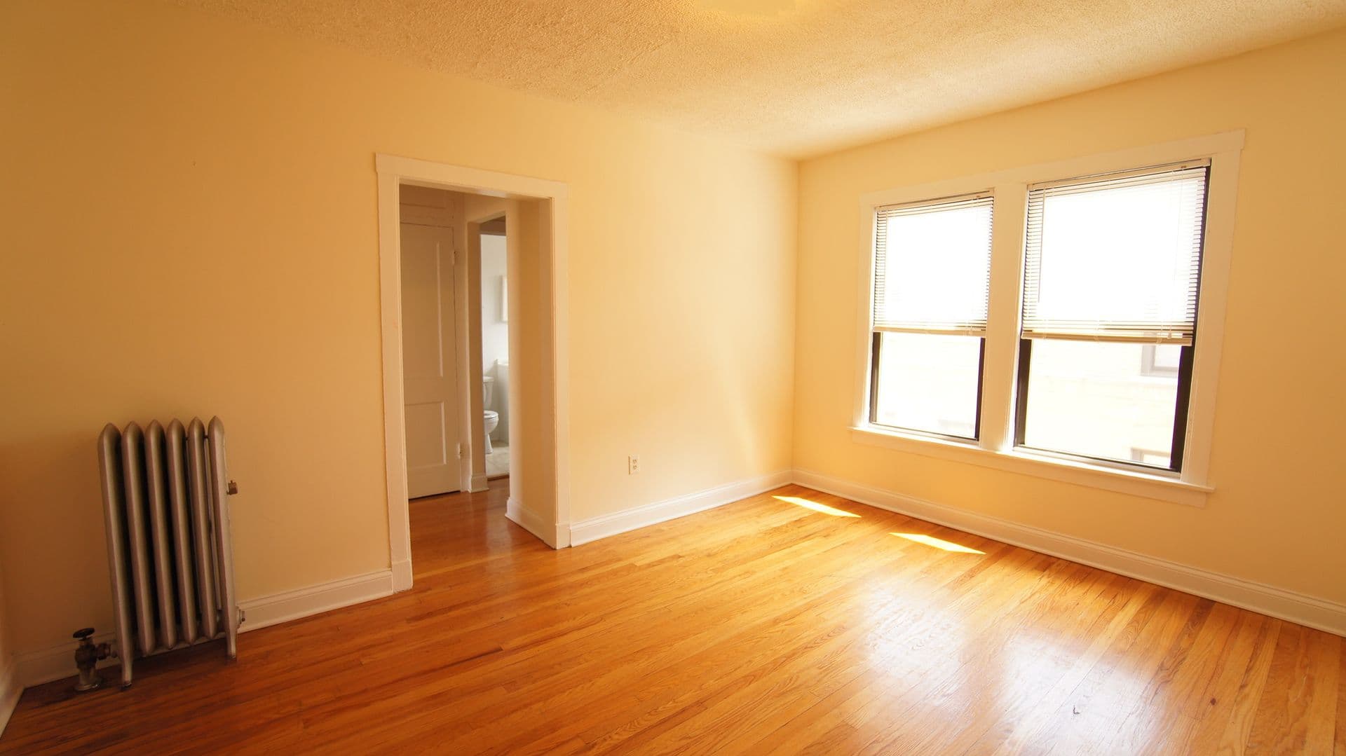 Chicago Apartment: 2647-53 N. Spaulding