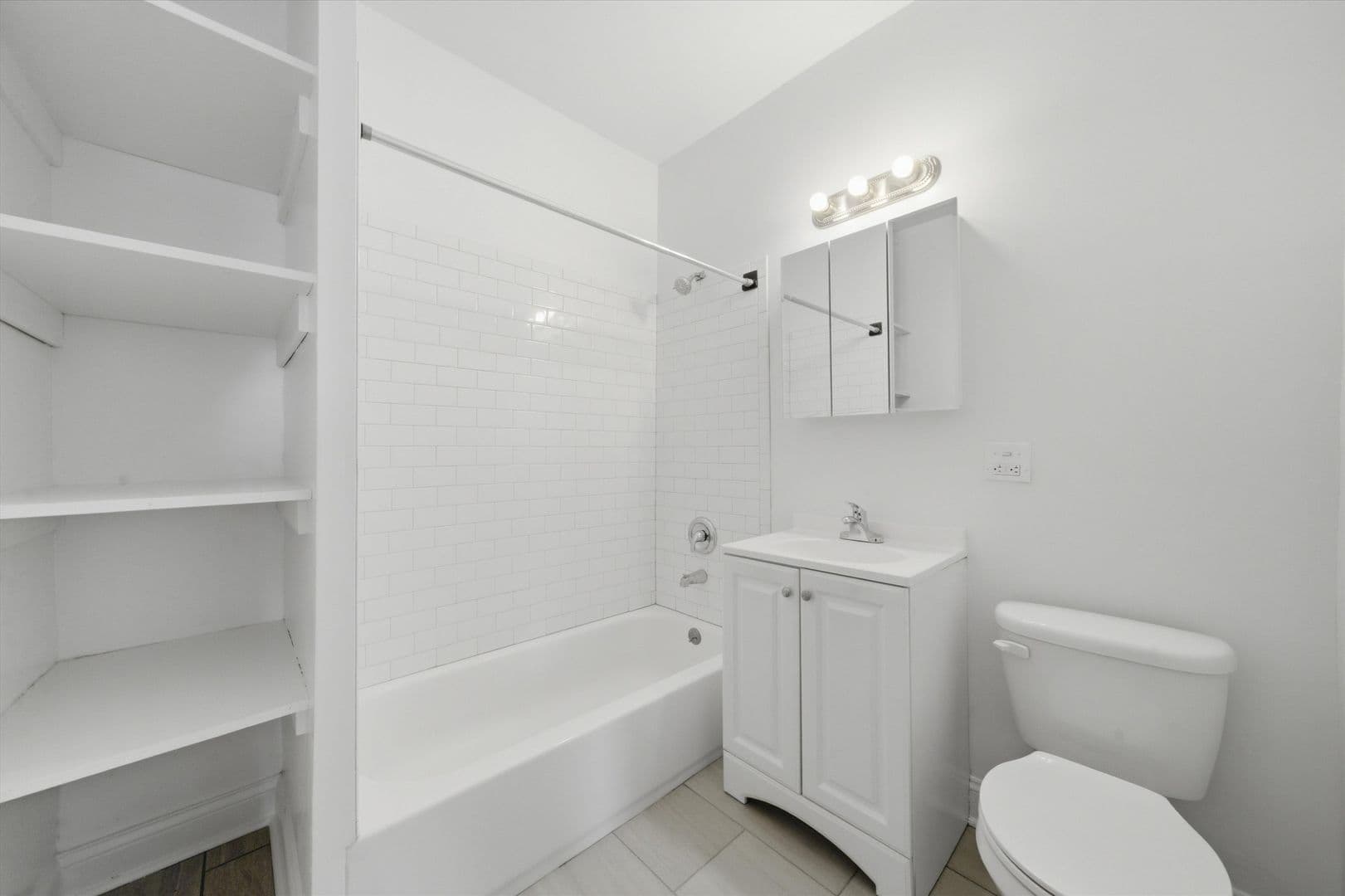 Chicago Apartment: 1524 N. Kedzie