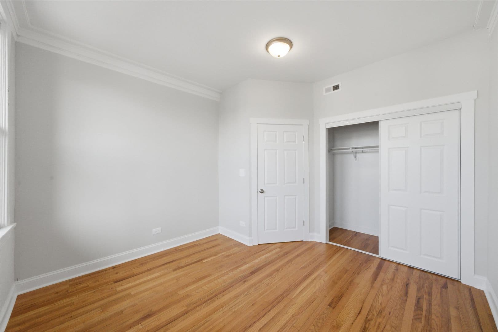 Chicago Apartment: 2638-50 N. Milwaukee
