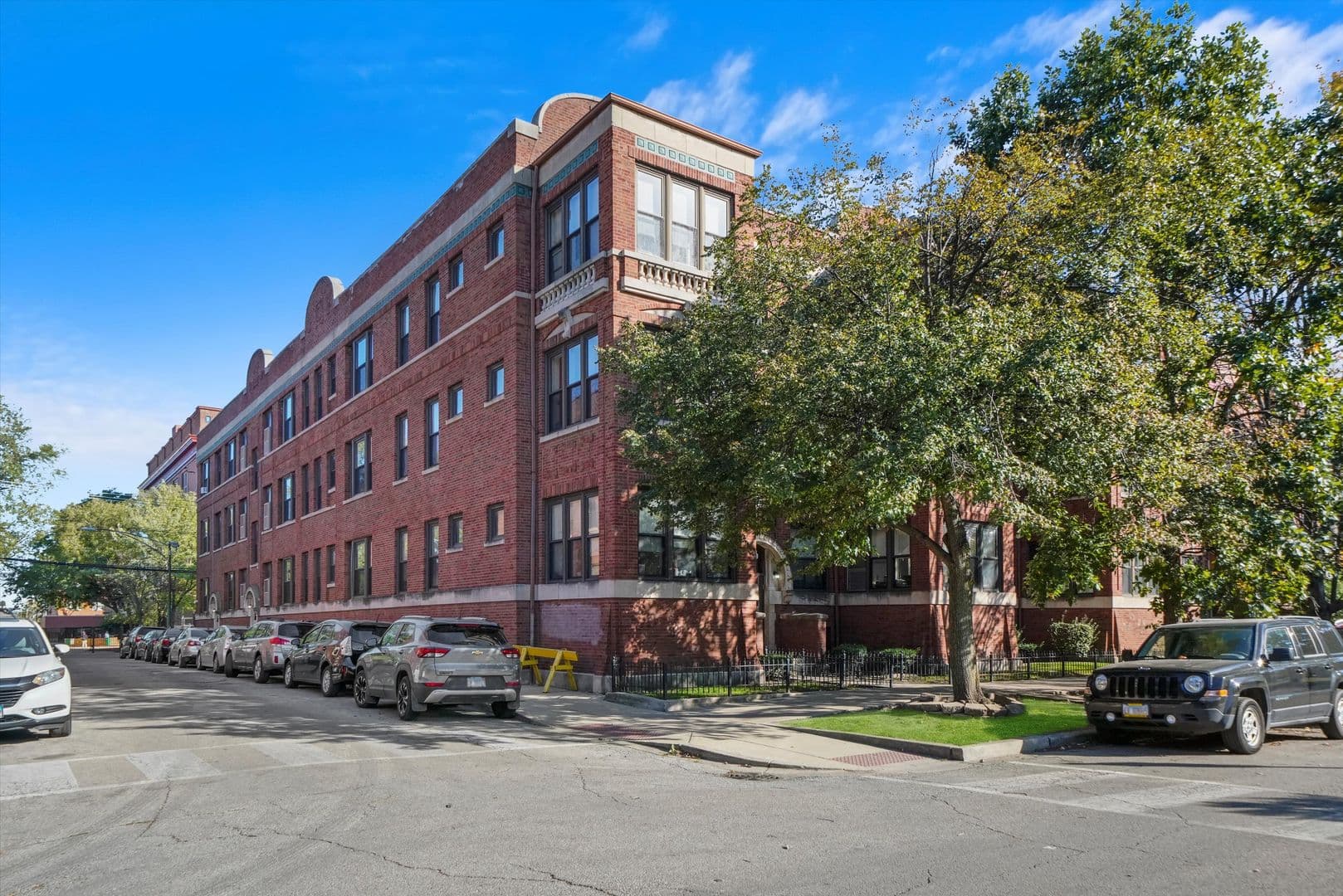 Chicago Apartment: 2319-25 N. Kedzie