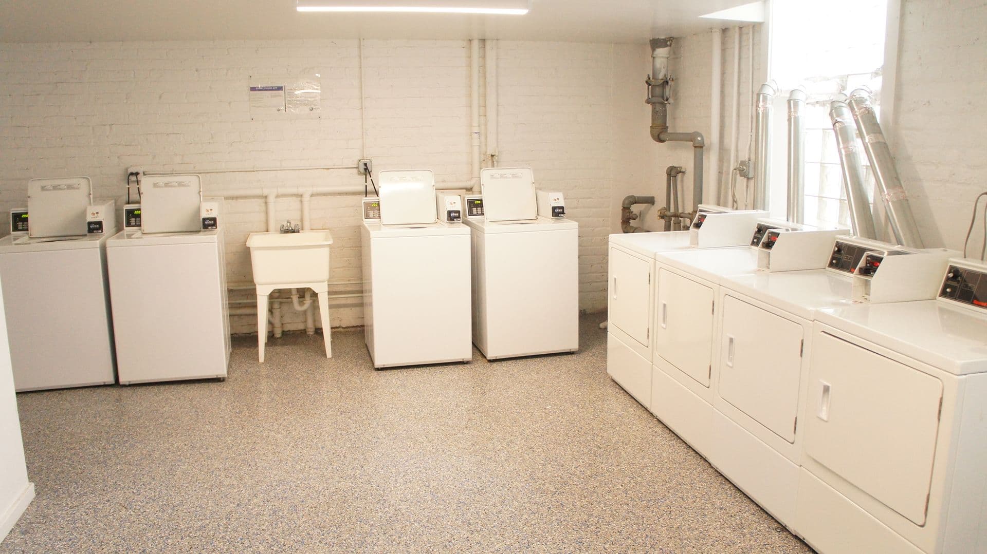 Chicago Apartment: 2600 N. Kimball