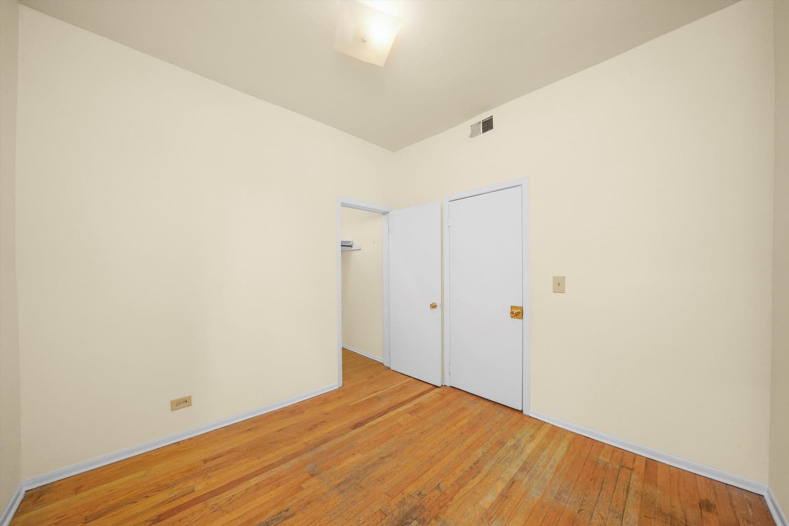 Chicago Apartment: 2319-25 N. Kedzie