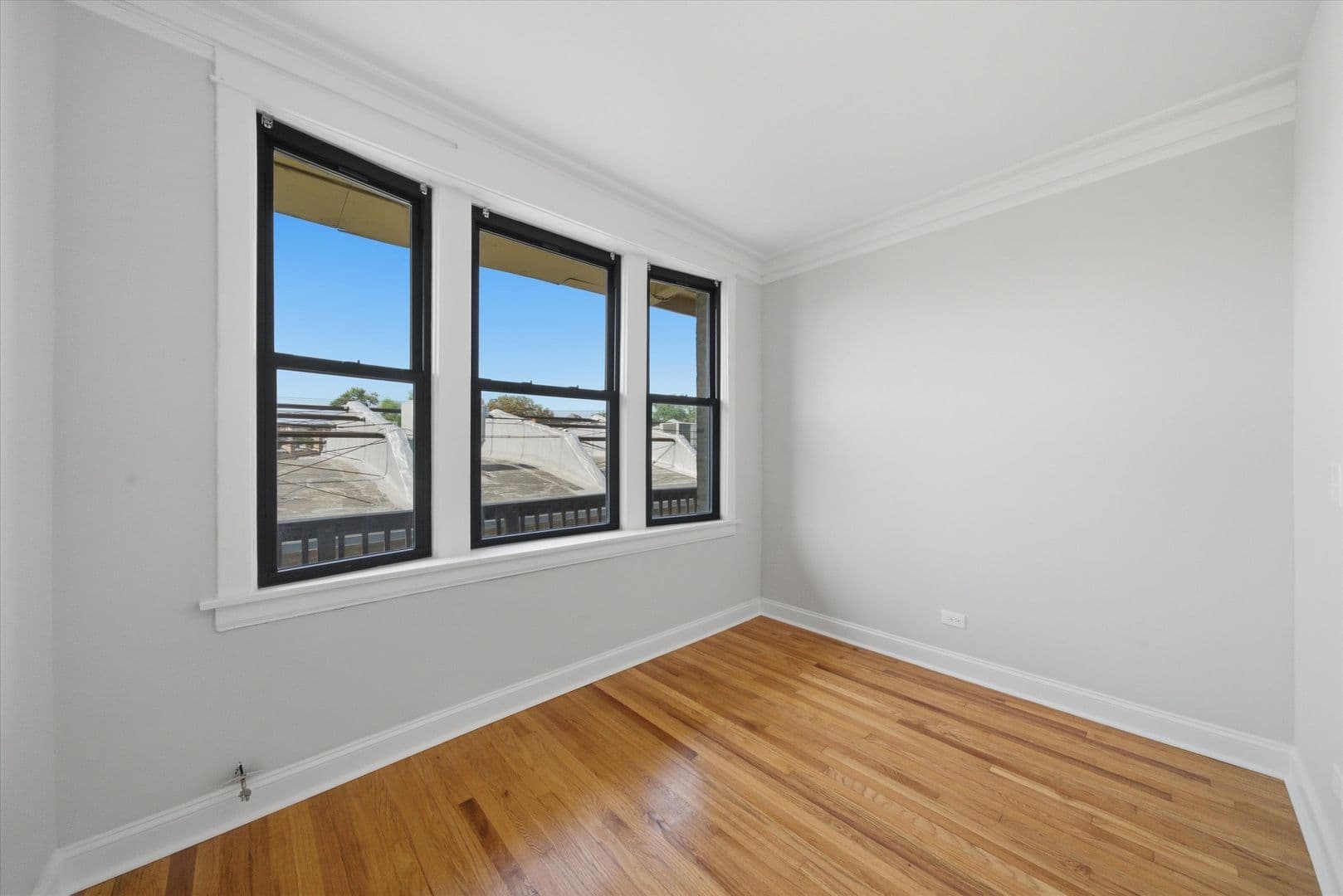 Chicago Apartment: 2638-50 N. Milwaukee