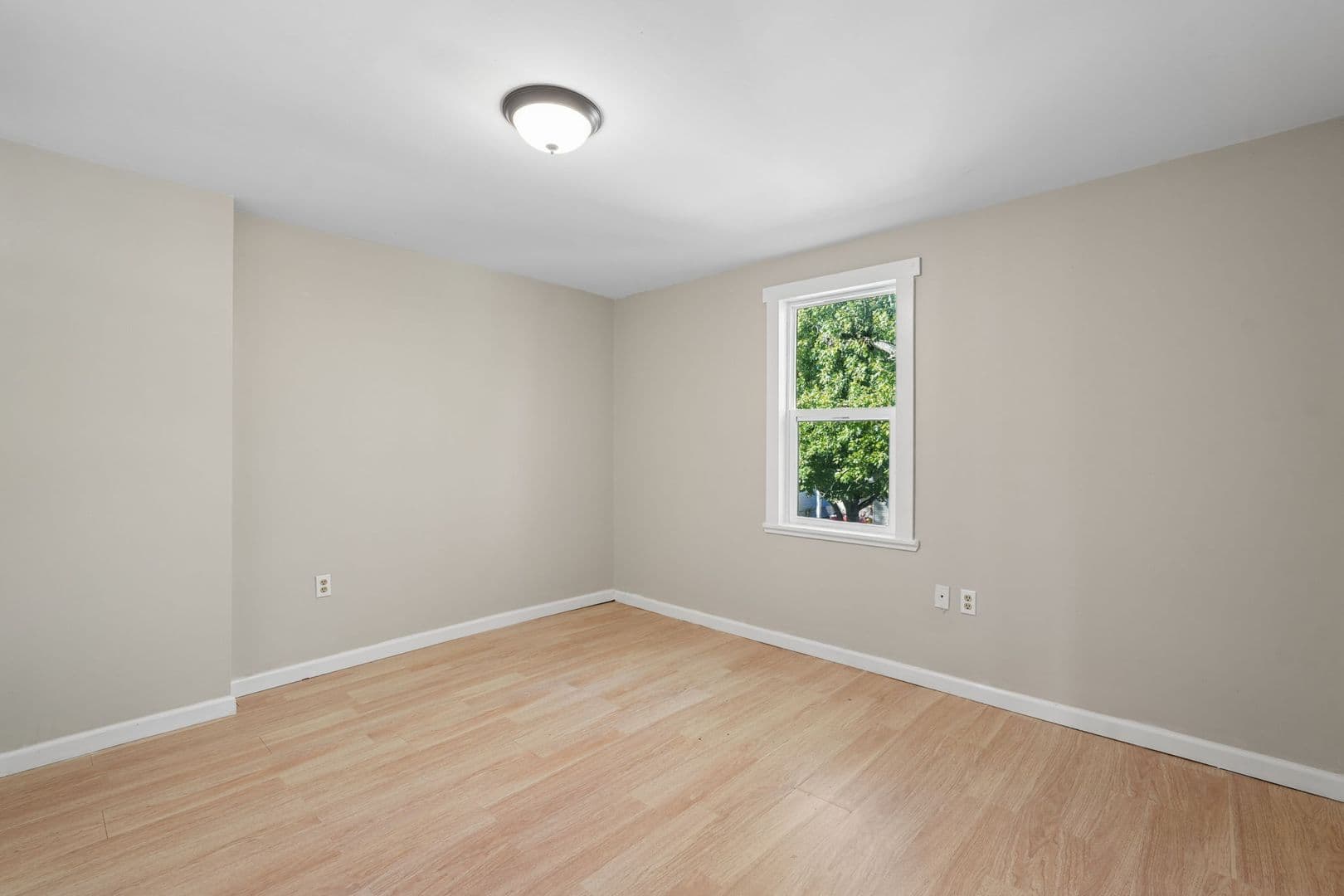 Columbus Apartment: 76-78 Hayden Ave