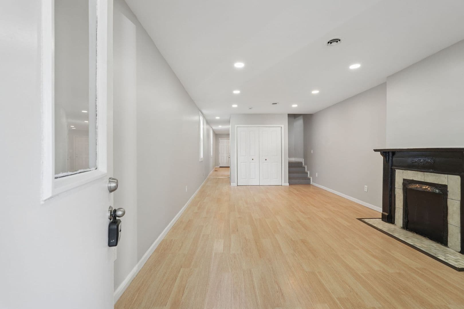 Columbus Apartment: 76-78 Hayden Ave