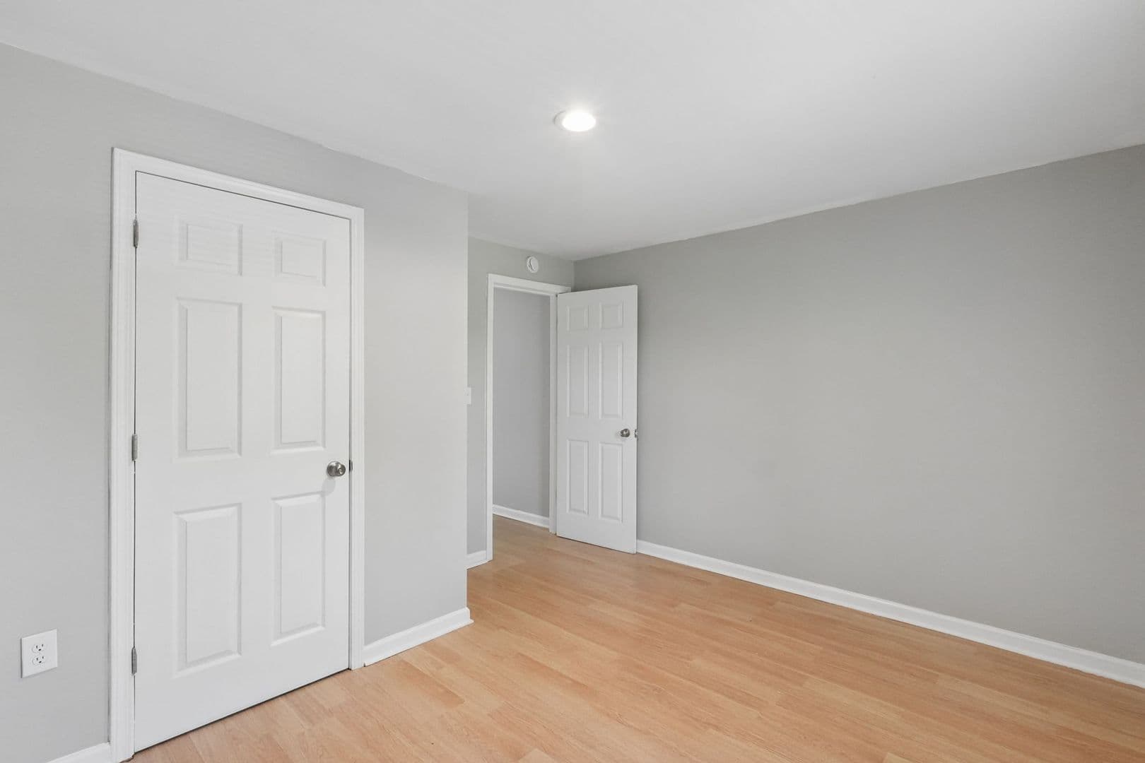 Columbus Apartment: 76-78 Hayden Ave