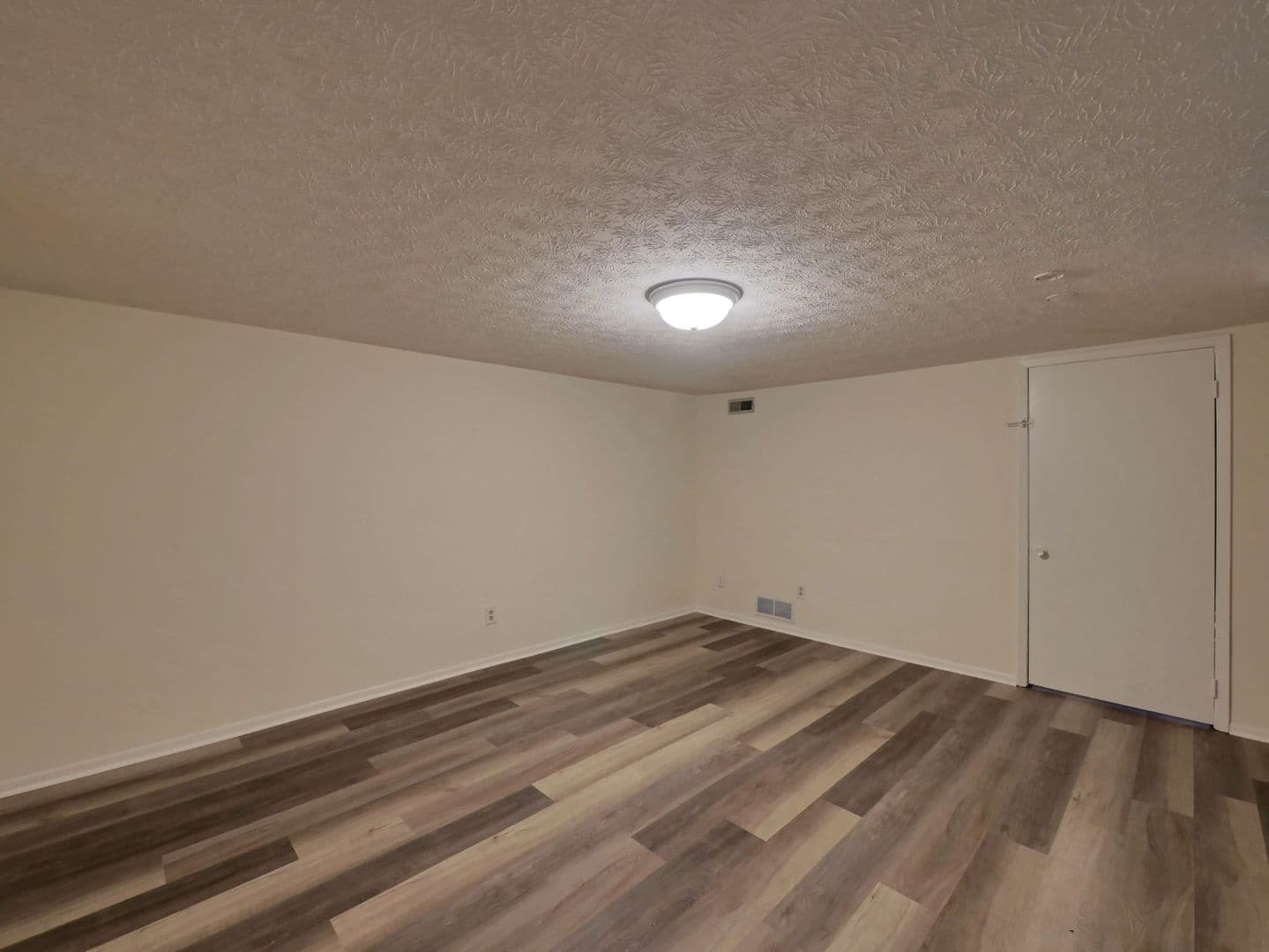 Dublin Apartment: 2942-2948 Sawdust Ln
