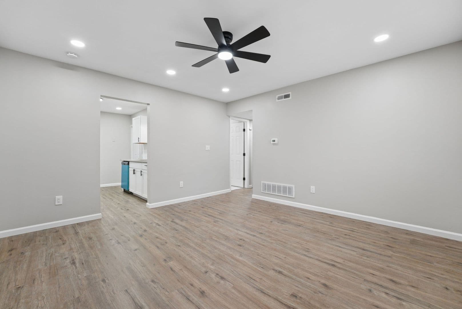 Columbus Apartment: 1611-1613 Aberdeen Ave