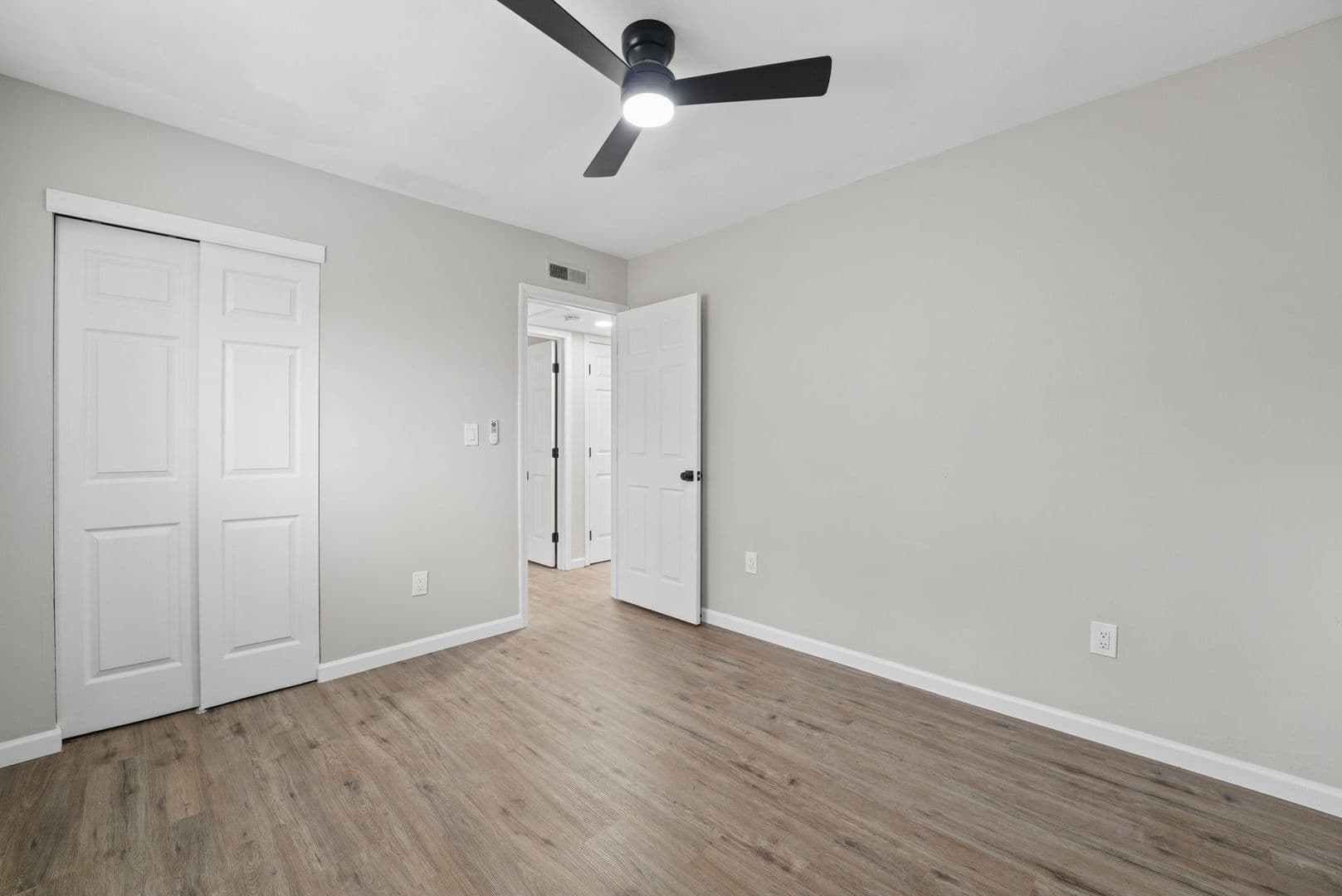 Columbus Apartment: 1611-1613 Aberdeen Ave