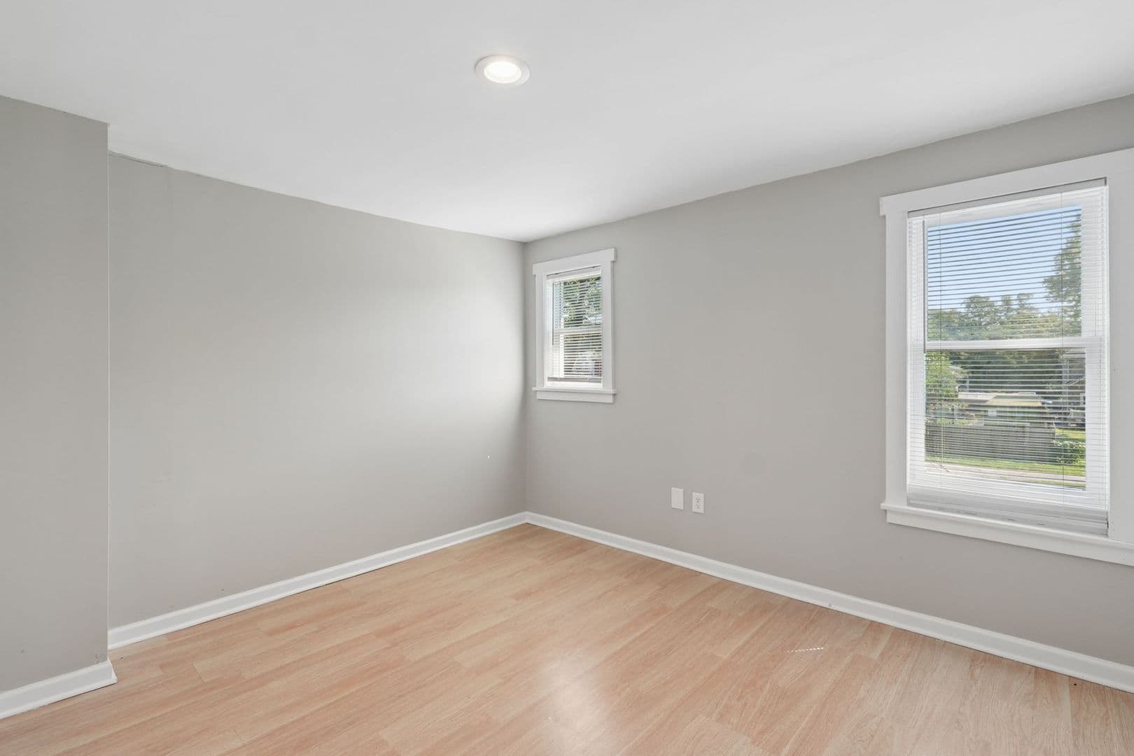Columbus Apartment: 76-78 Hayden Ave