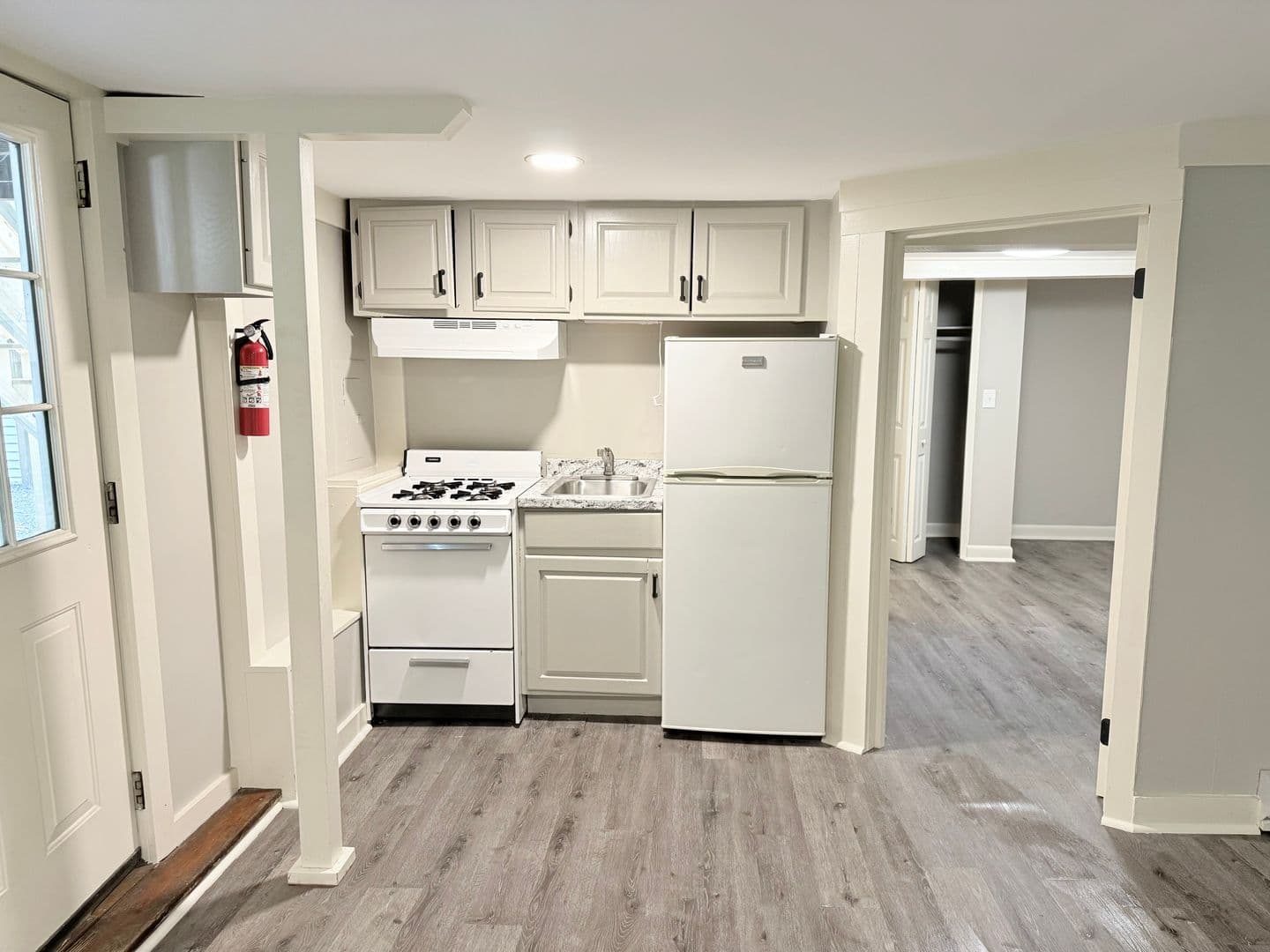 Hartland Apartment: 8 Blodgett Lane
