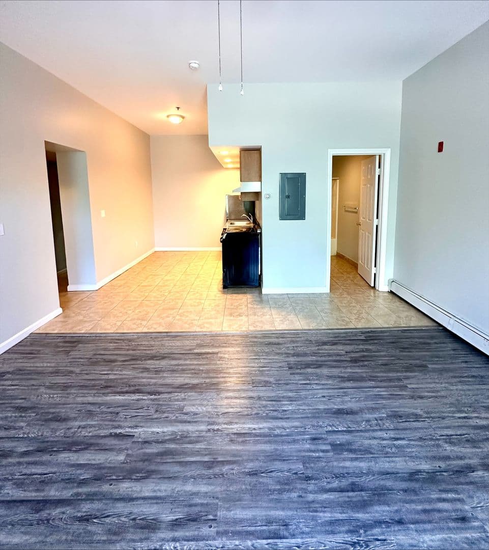 Worcester Apartment: 60 Franklin Street
