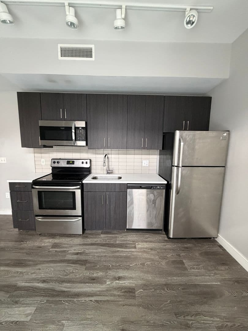 Lynn Apartment: 23 Central Ave