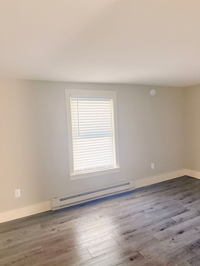 Hartford Apartment: 29 Cross Street